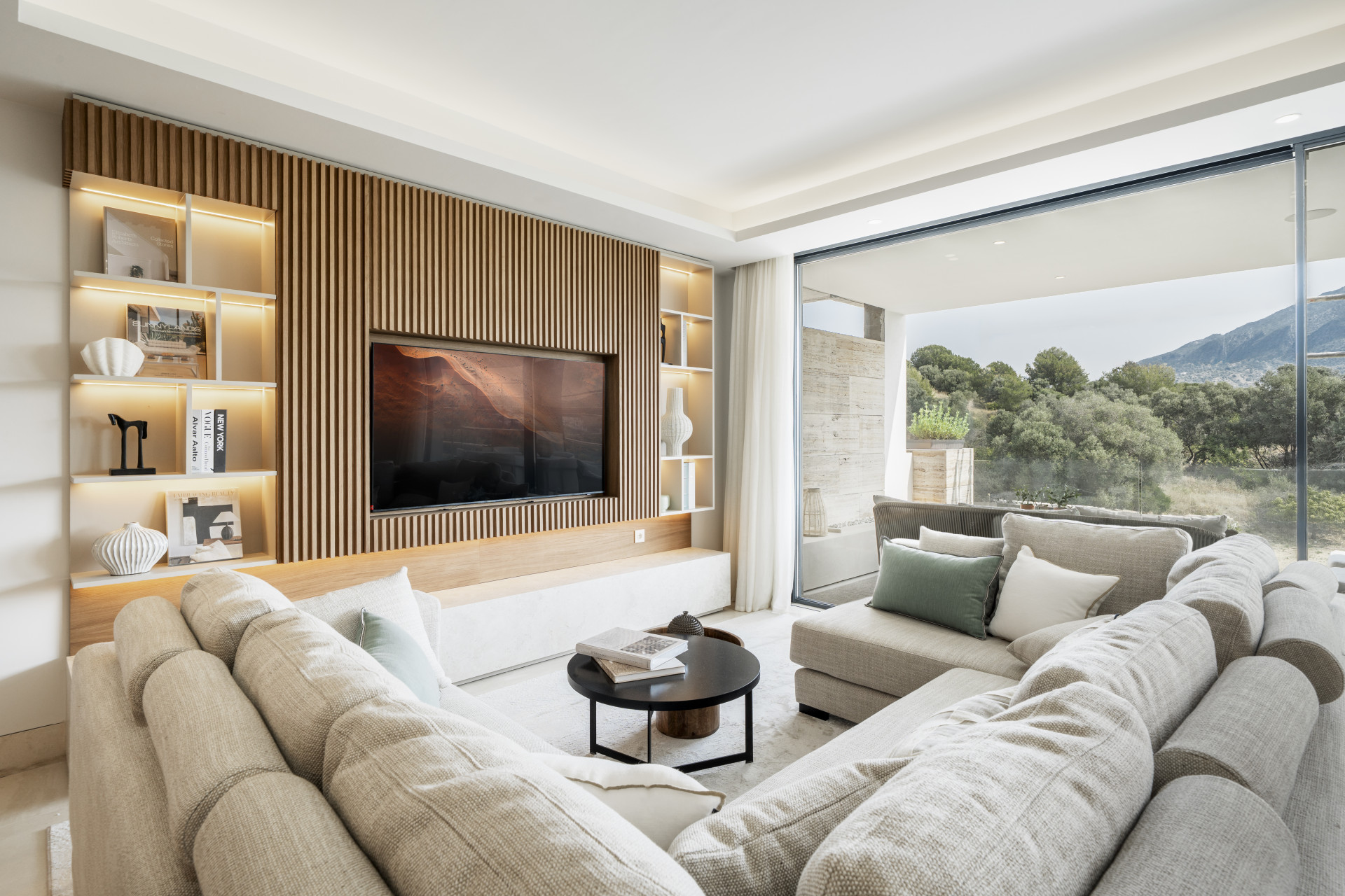 Sofisticada casa de tres dormitorios dúplex en la Milla de Oro de Marbella