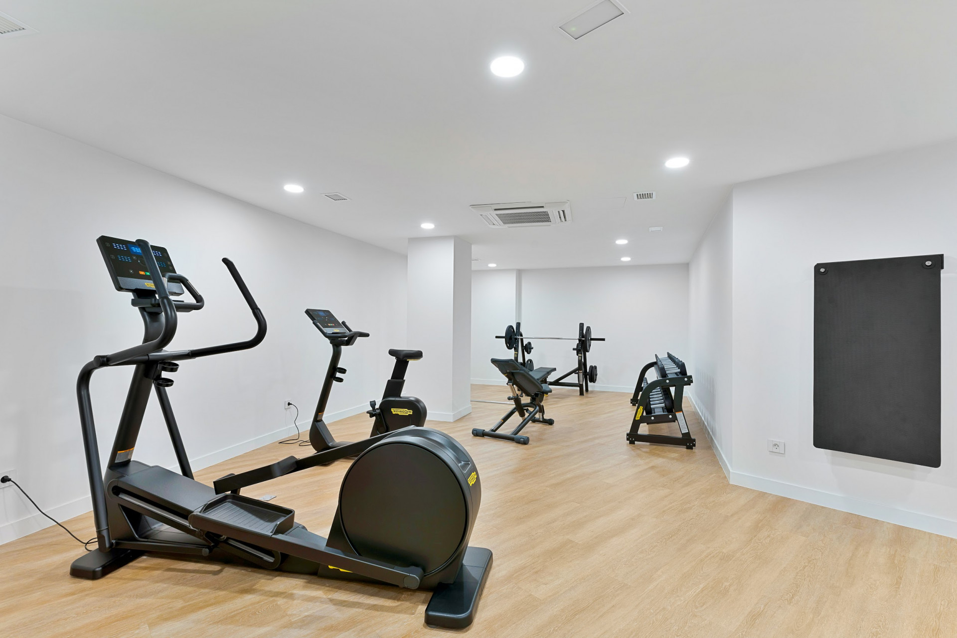 Lujoso orientación sur, nuevo apartamento de tres dormitorios en planta baja situado en Vanian Views, Estepona