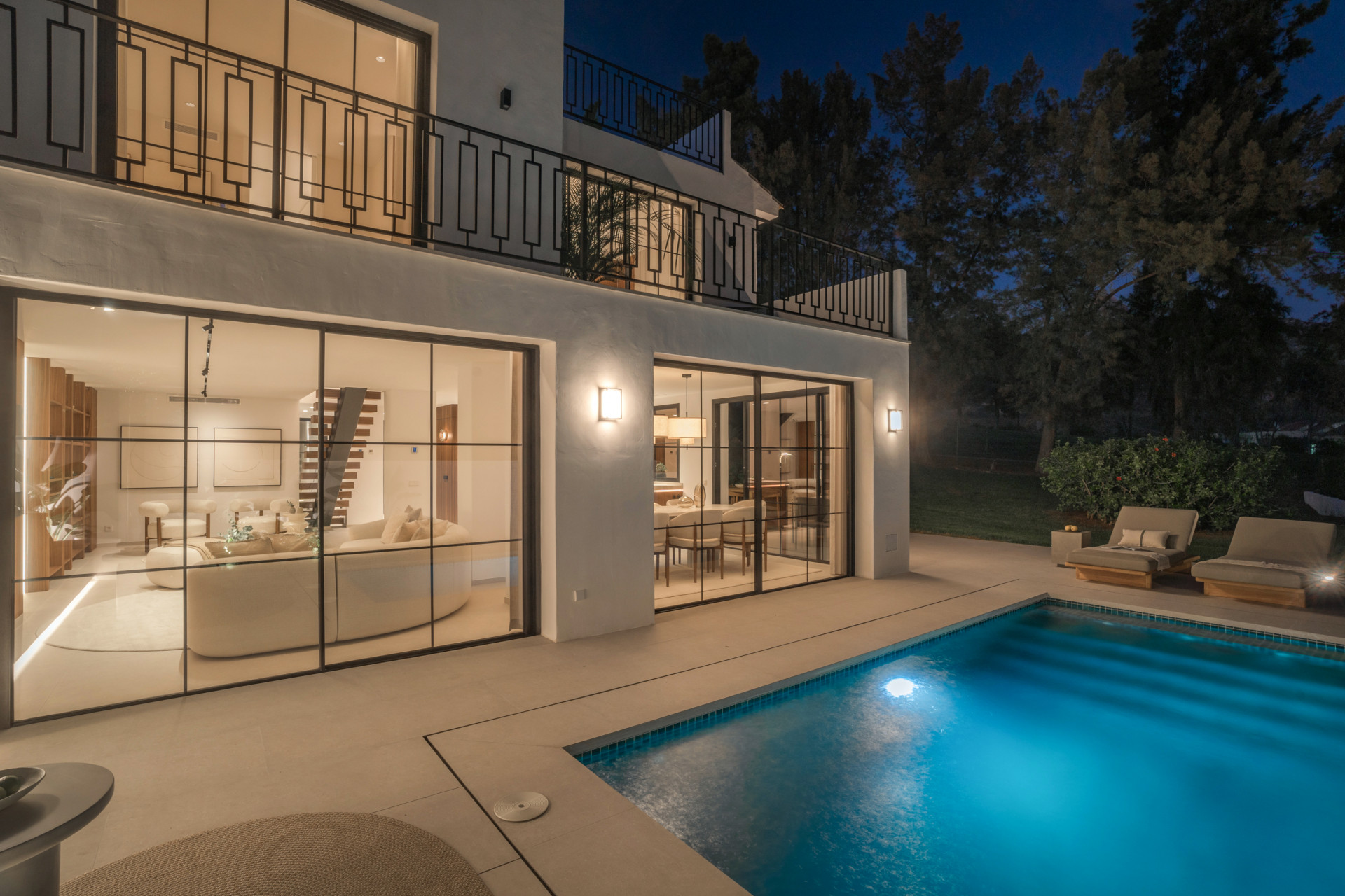 Exquisite Renovated Five Bedroom Villa with Sea Views located in Prestigious Peñablanca, Nueva Andalucia.