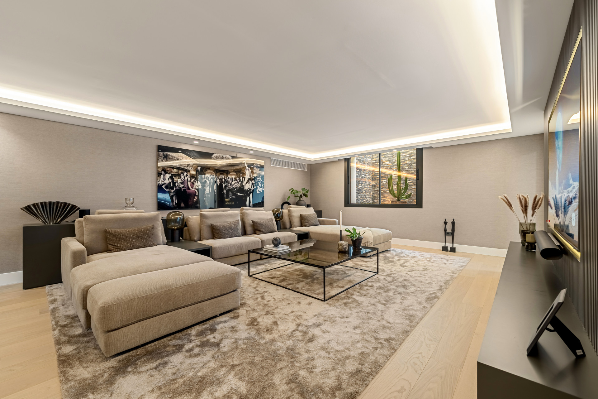 Fully renovated five bedroom, Andalusian-style villa located in Rocío de Nagüeles on Marbella’s Golden Mile