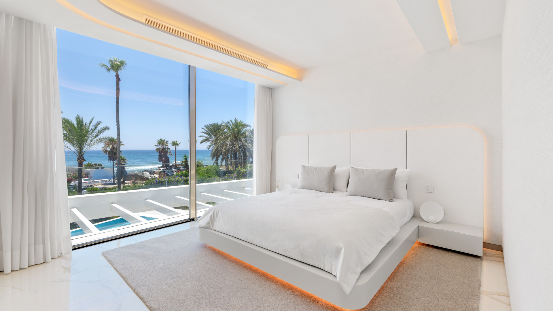 Villa Marea – Contemporary Six Bedroom South-Facing Beachfront Villa located in Los Monteros Playa, Marbella East.