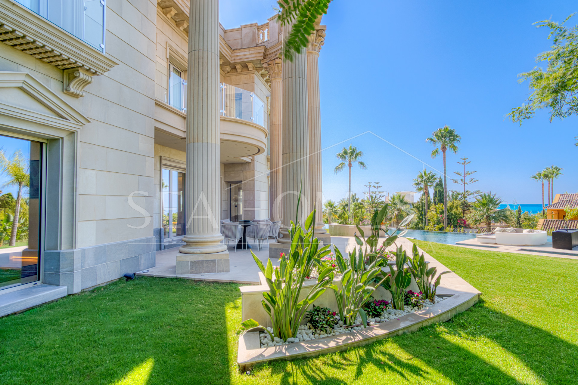 An architecturally unique, south-facing property located in the exclusive gated community of Sierra Blanca on Marbella’s prestigious Golden Mile