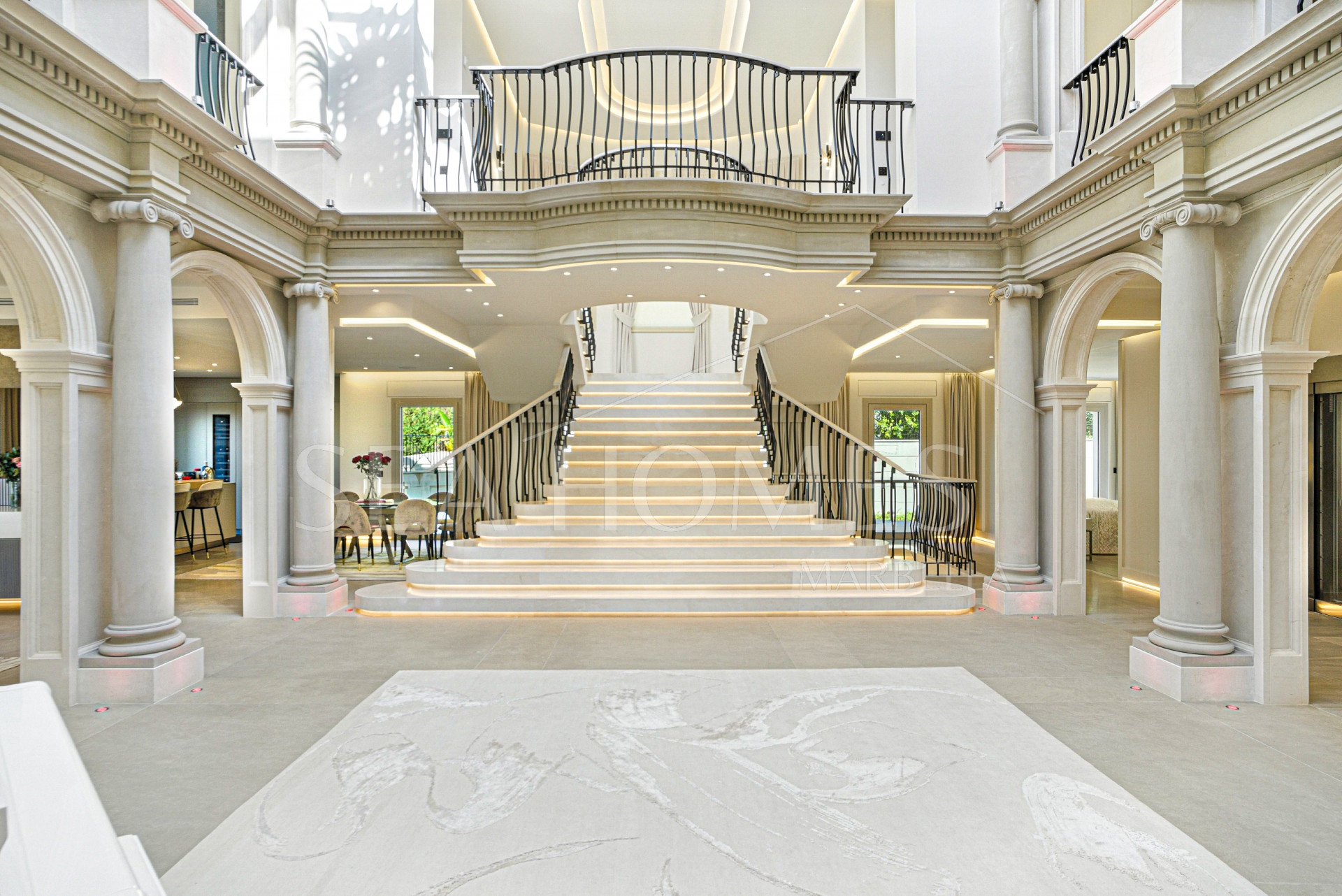 An architecturally unique, south-facing property located in the exclusive gated community of Sierra Blanca on Marbella’s prestigious Golden Mile