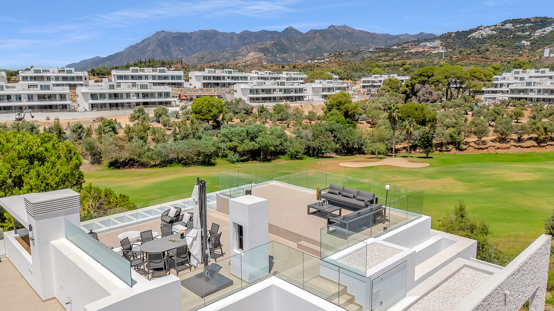 Villa Soul is a luxurious semi-detached villa located in the exclusive Soul Marbella development