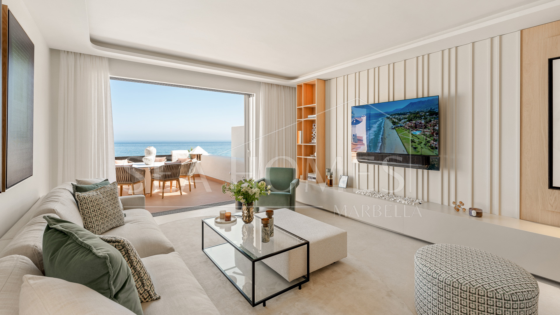 Beautifully renovated, south facing three bedroom penthouse located in prestigious beachfront community Bahia del Velerin, Estepona.