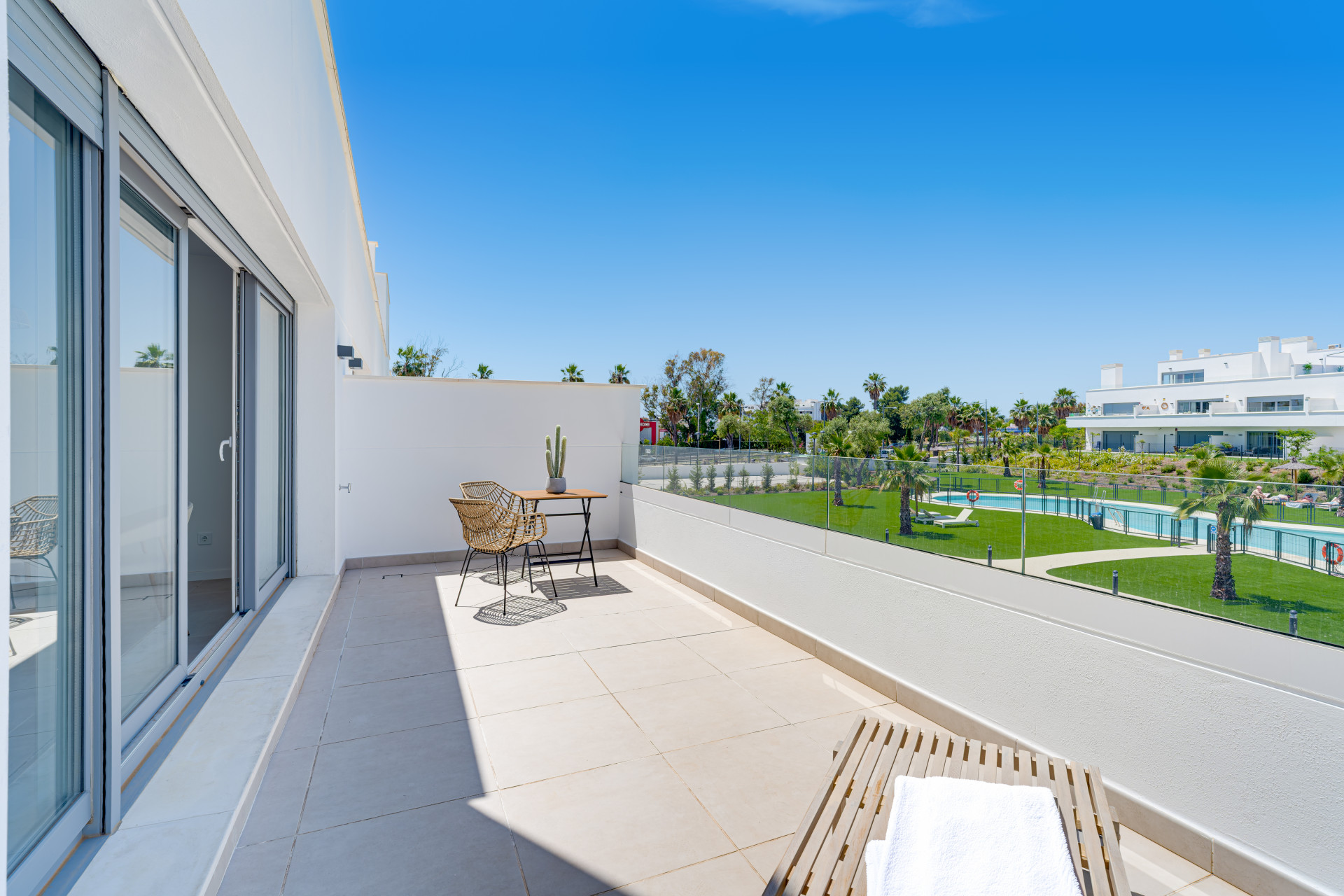 Image 2: Apartment For sale, Estepona, €439,000 [HFMs660972]