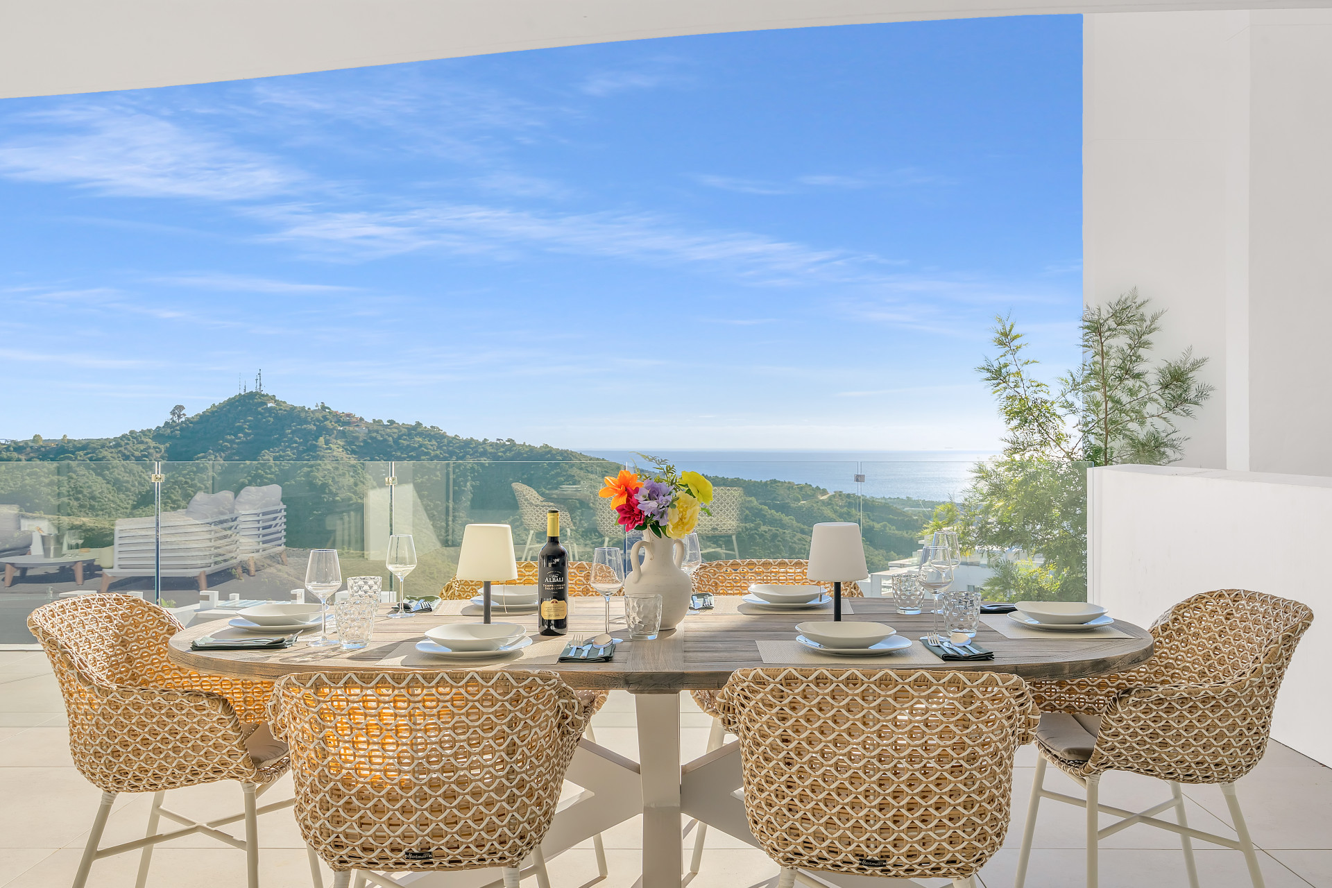 A contemporary, premium apartment set within the sought-after Palo Alto community above Marbella