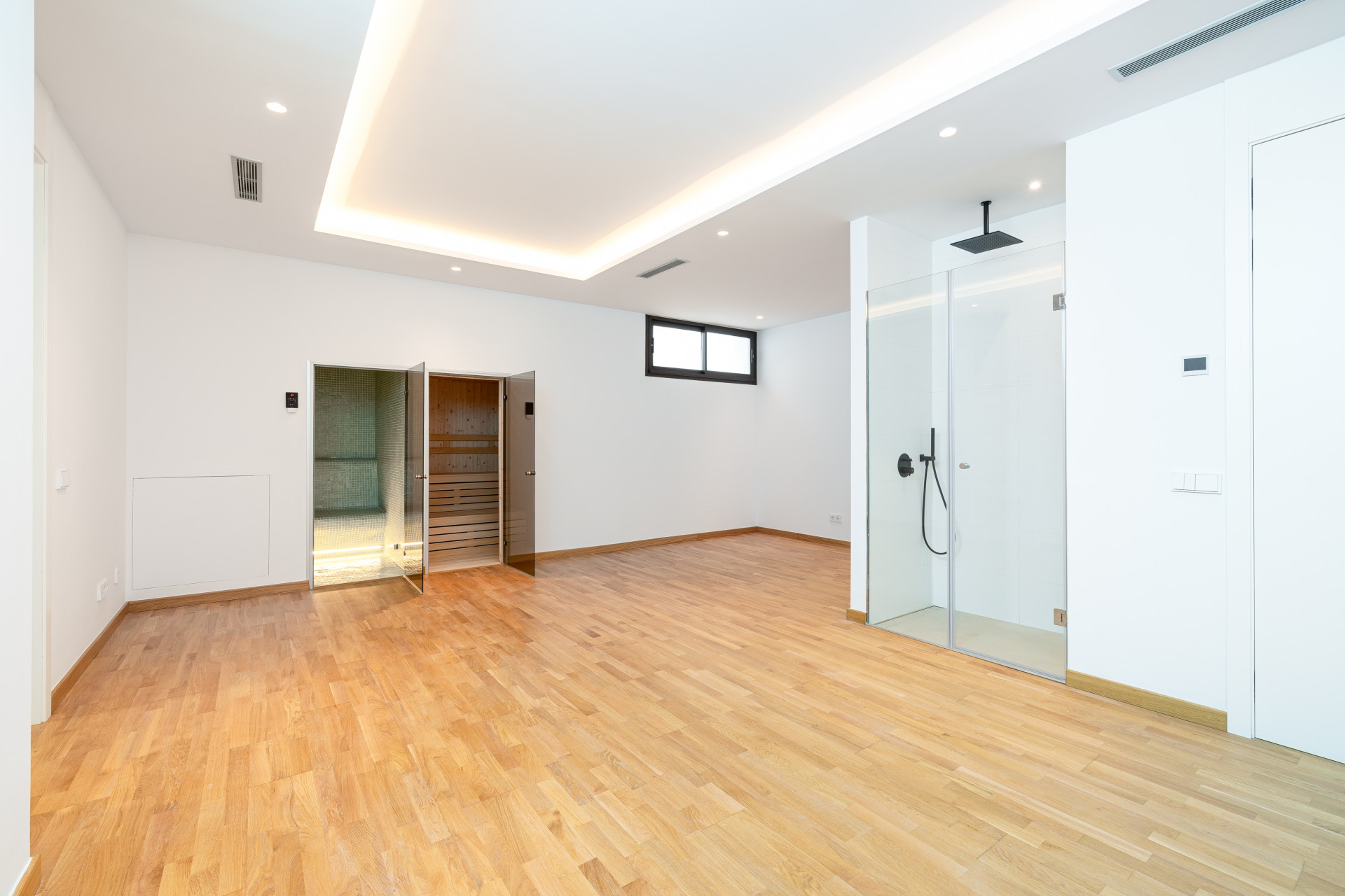 Exclusive Four Bedroom Luxury Villa on Marbella’s Golden Mile