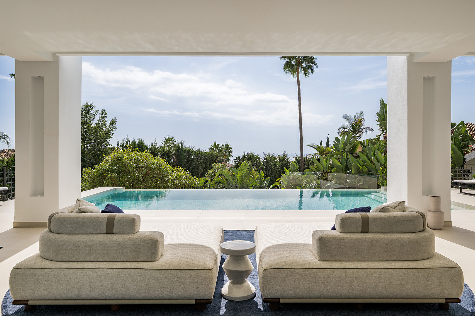 Contemporary Five Bedroom Residence with Panoramic Mediterranean Views in the exclusive area of Sierra Blanca, Marbella
