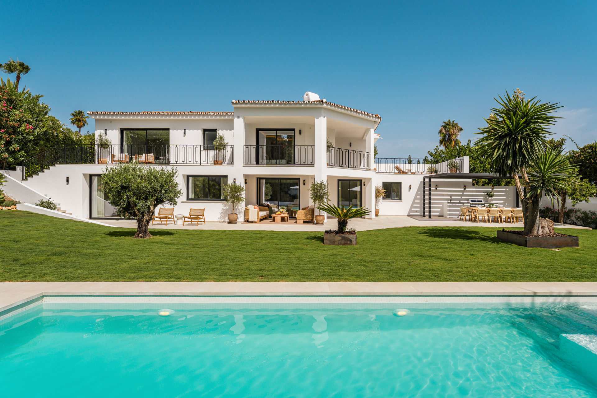 Newly Renovated Four Bedroom Southwest-Facing Luxury Villa in Rocío de Nagüeles, Marbella