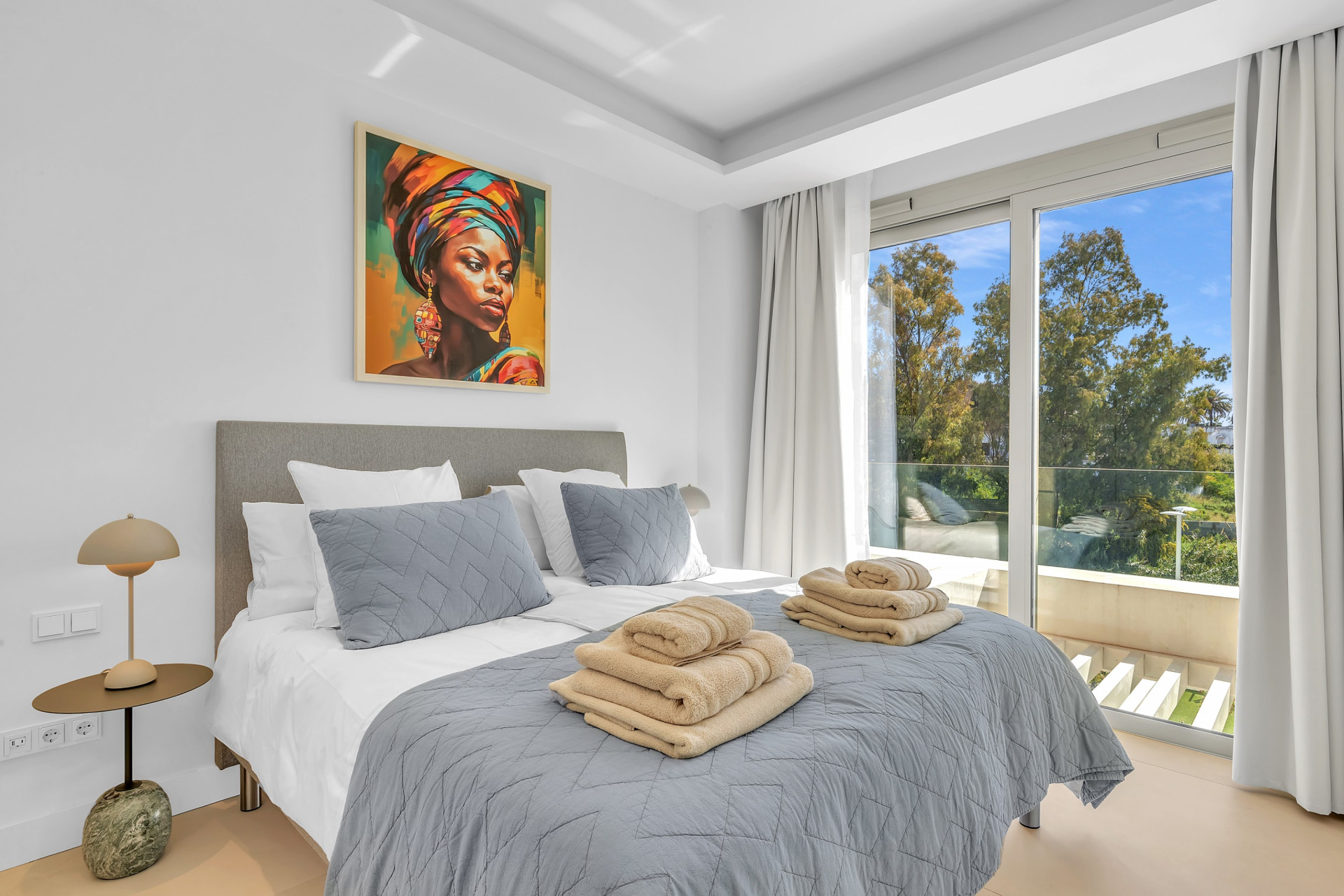 Exclusivo enclave residencial a estrenar en el corazón de la prestigiosa Milla de Oro de Marbella.