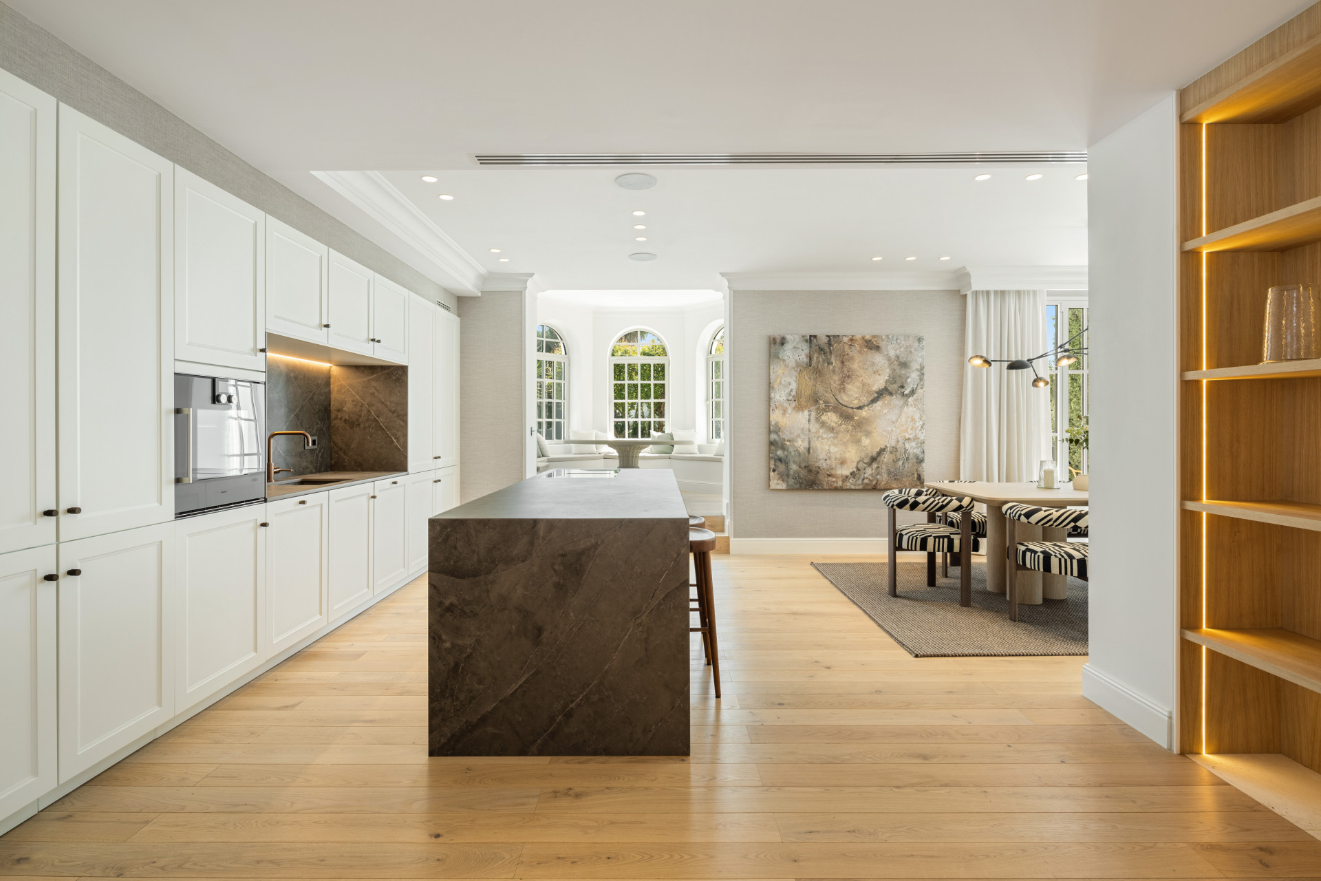 Magnificent five bedroom villa in the heart of Nueva Andalucía, Marbella