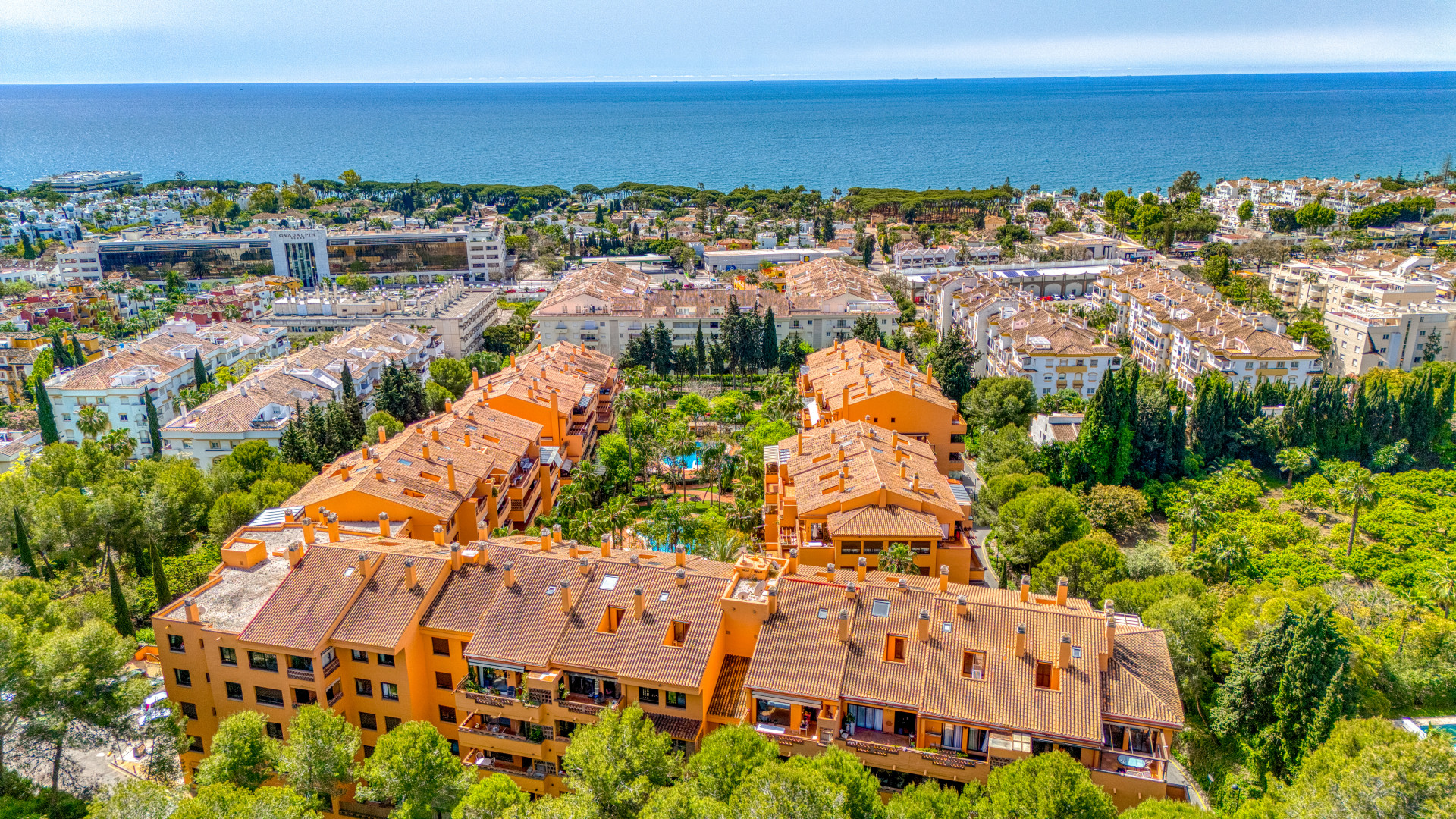 Lovely three bedroom apartment located in the heart of the Golden Mile of Marbella, Costa Nagüeles III