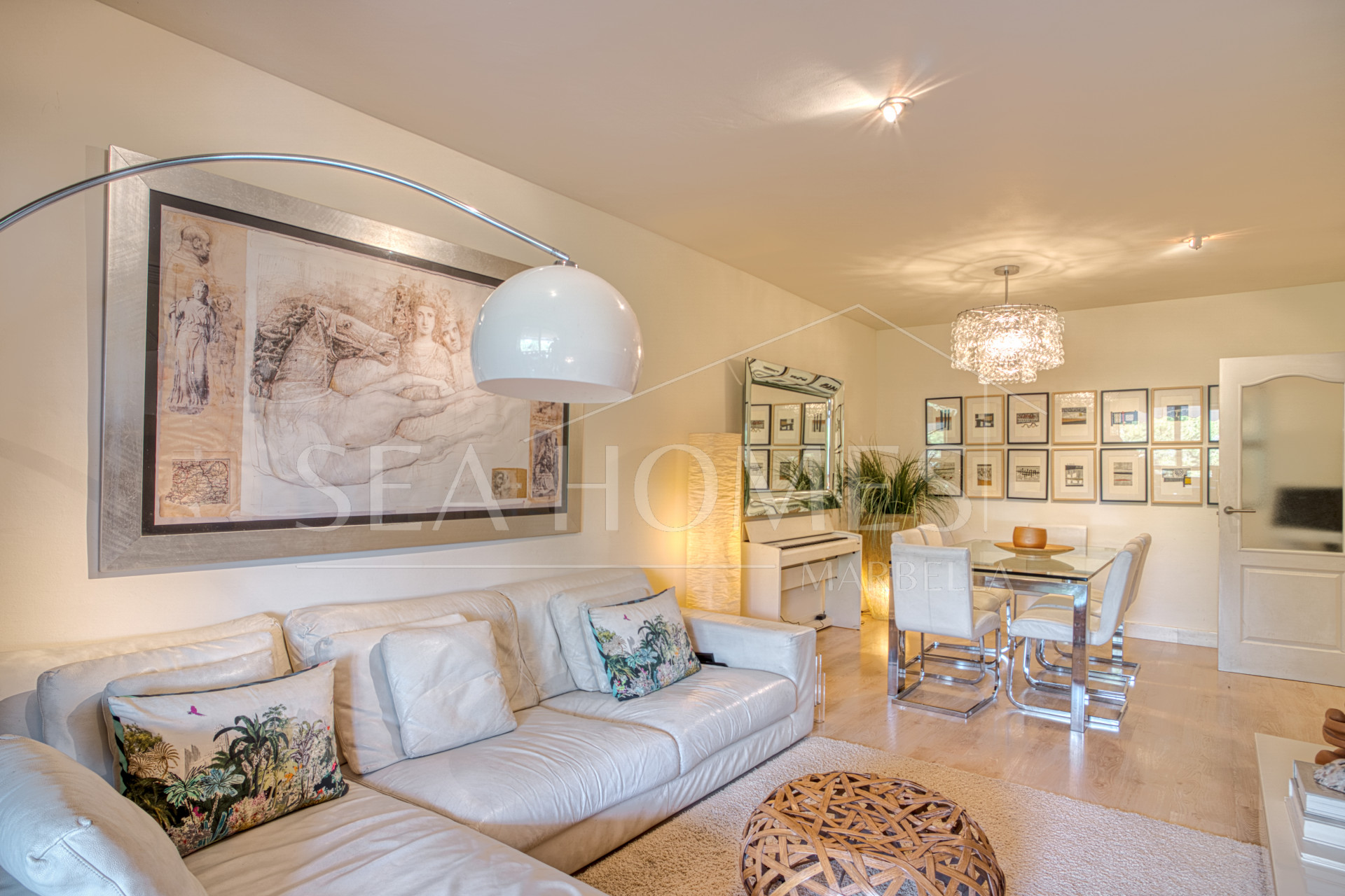 Lovely three bedroom apartment located in the heart of the Golden Mile of Marbella, Costa Nagüeles III