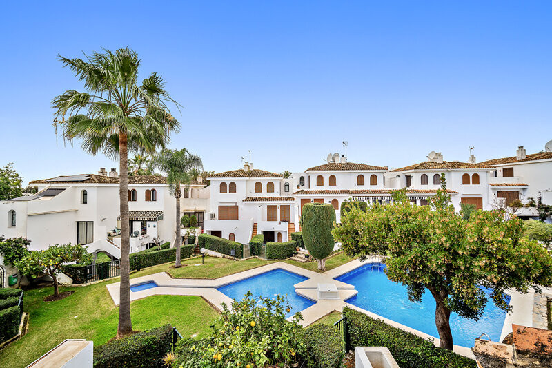 продажа. Таунхаус в Estepona