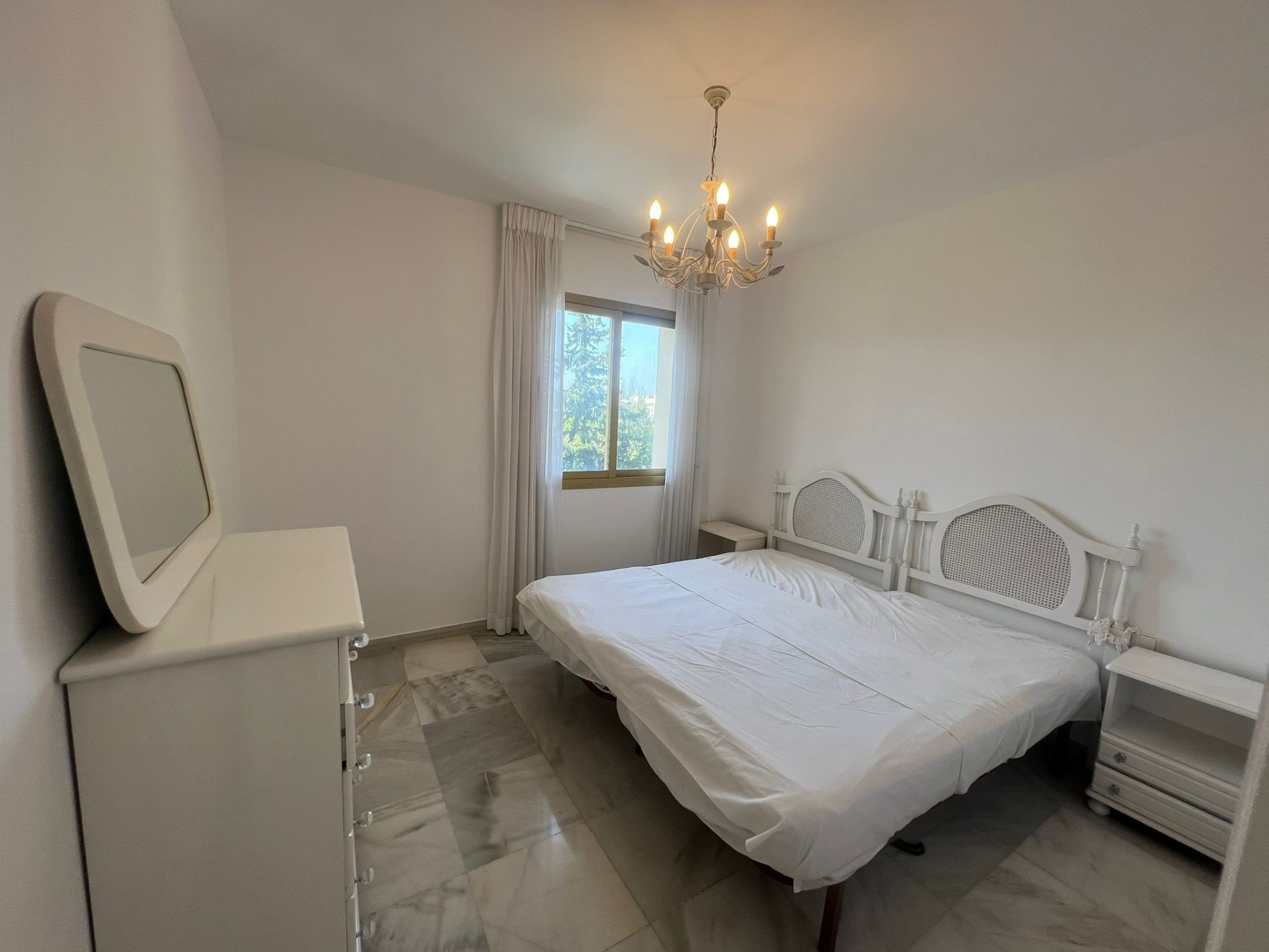 Sprzedaż. Apartament w Marbella