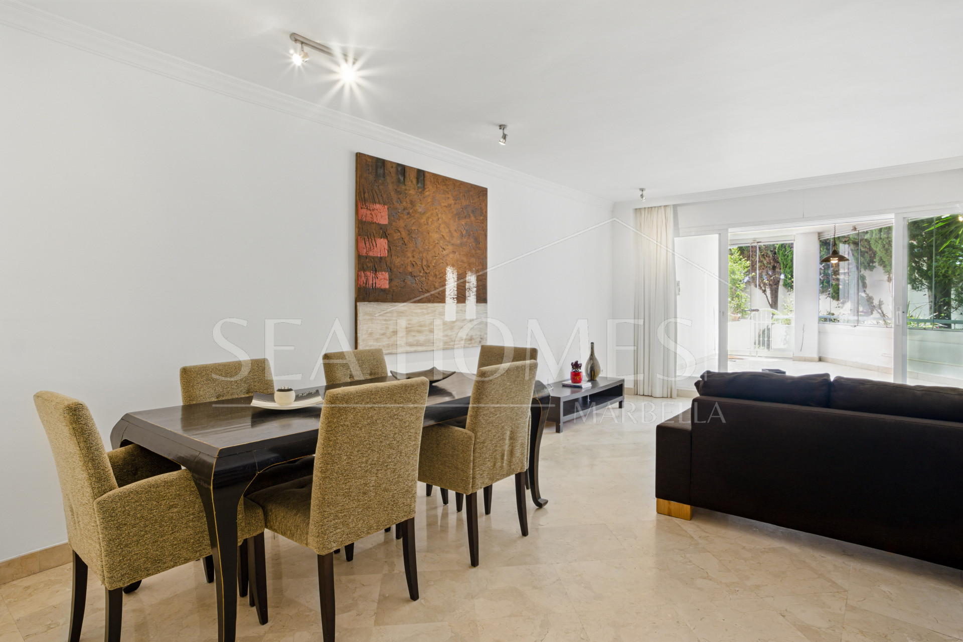 Spacious Three Bedroom, South-Facing Ground Floor Apartment in La Herradura, Marbella