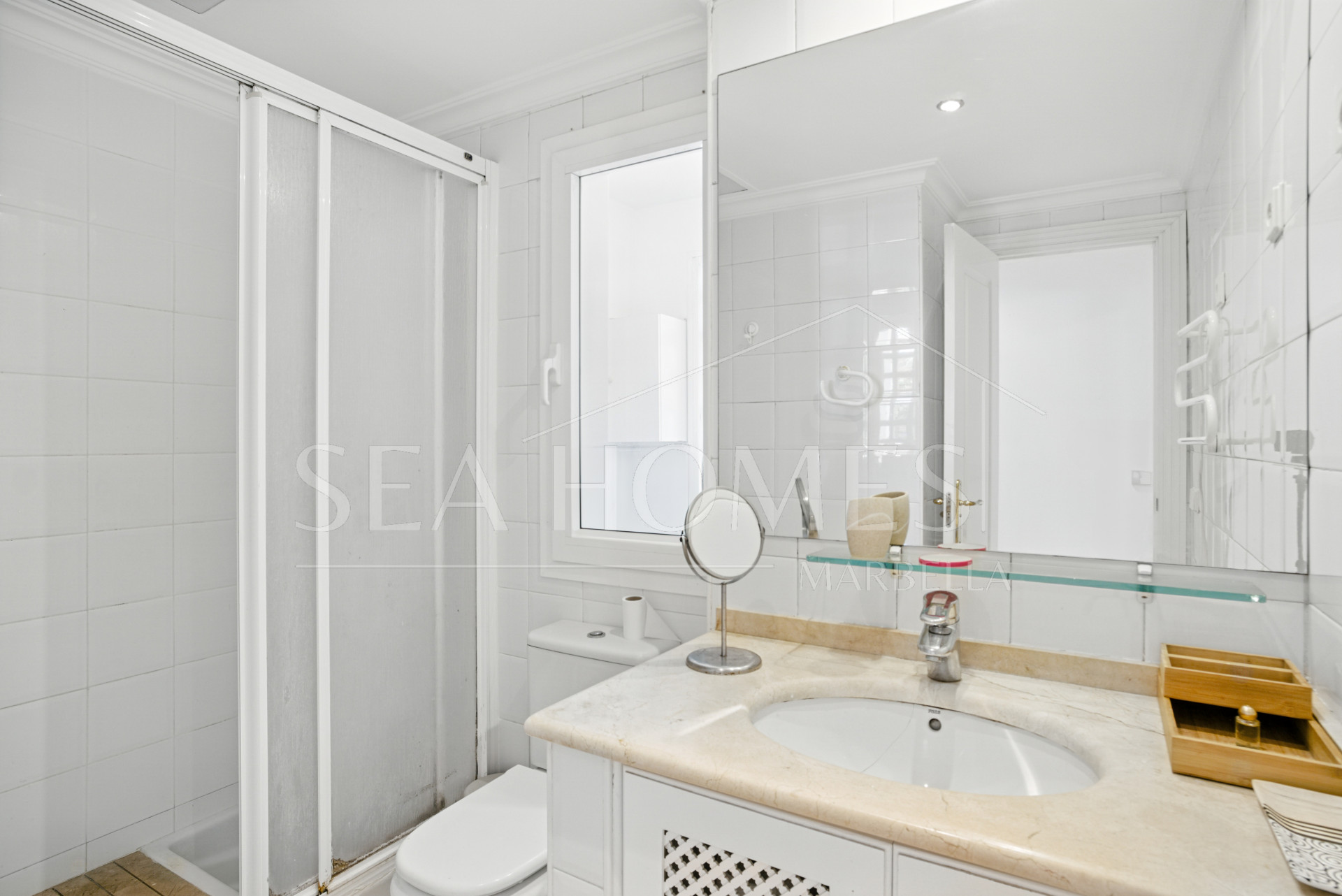 Spacious Three Bedroom, South-Facing Ground Floor Apartment in La Herradura, Marbella