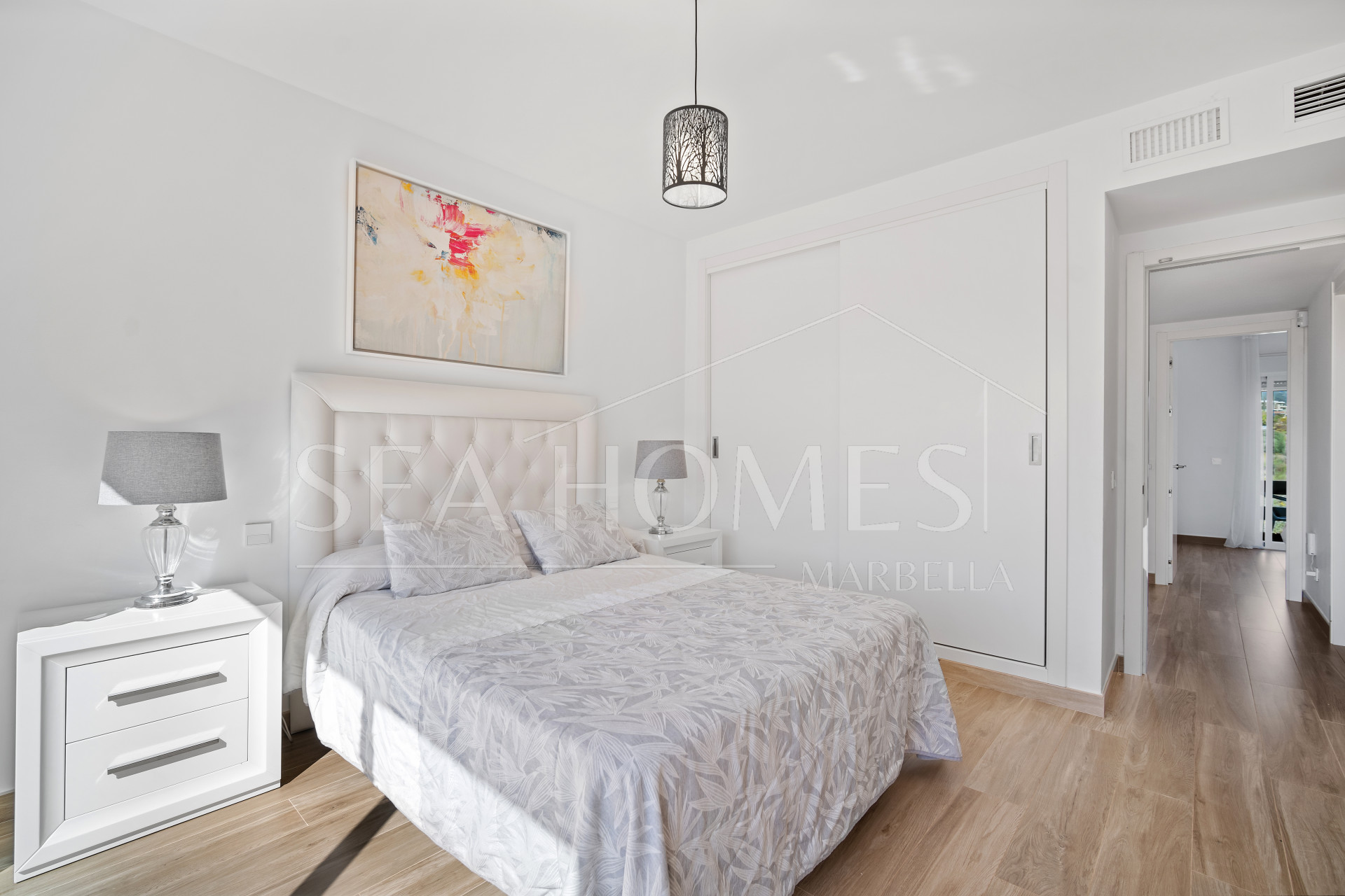 Superb three bedroom, south facing townhouse in Paraiso Bellevue, in El Paraiso on the New Golden Mile
