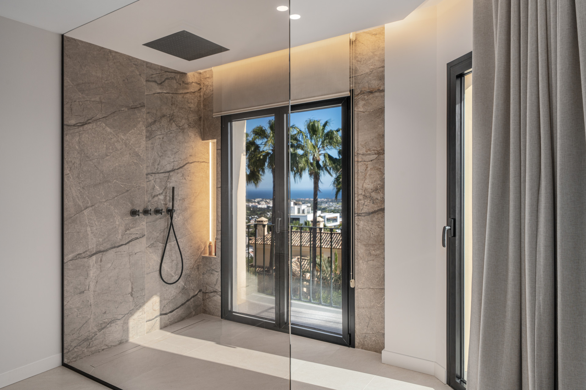 Beautiful renovated three bedroom townhouse in La Quinta Hills, Benahavis