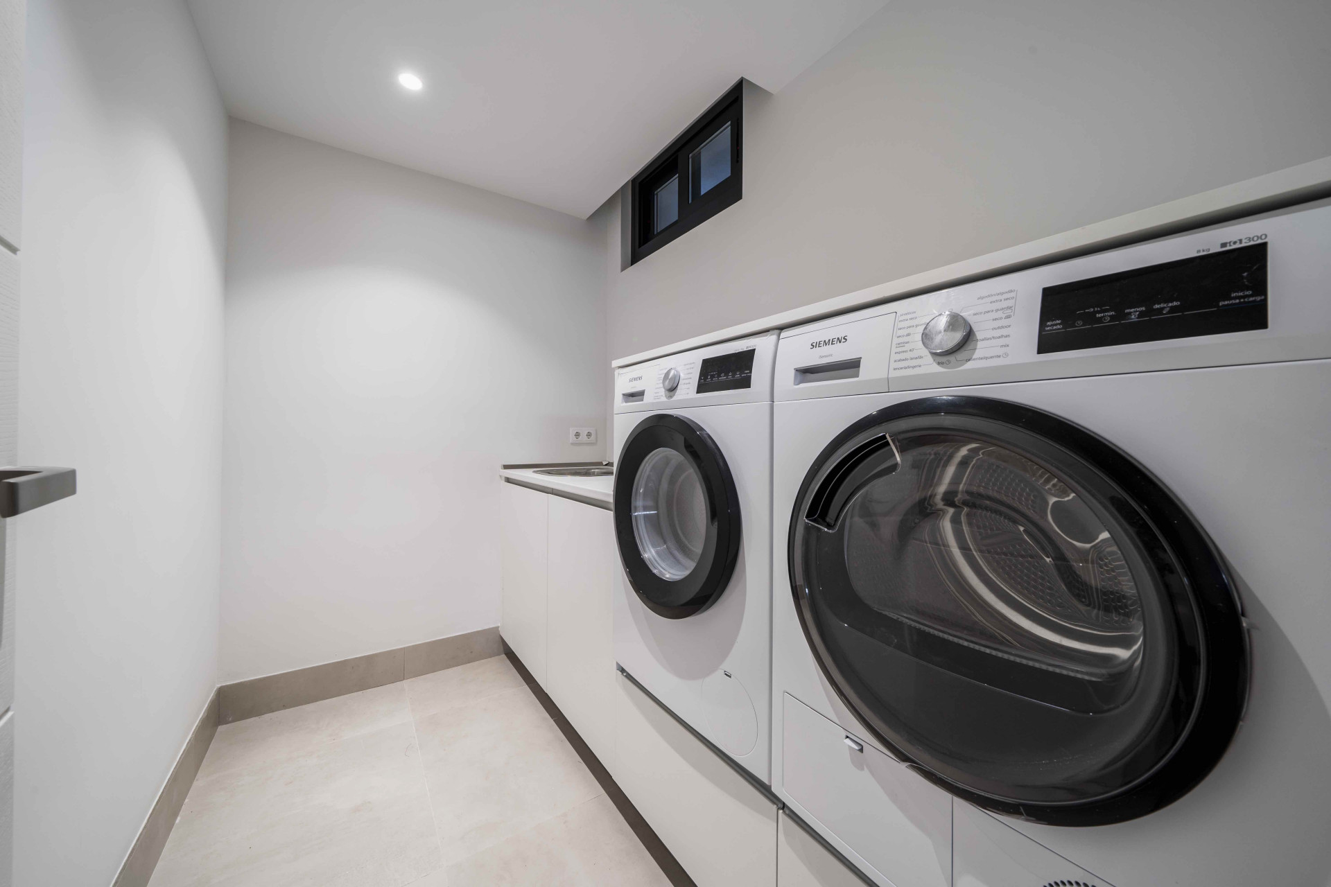 Brand new four bedroom villa in El Campanario, Estepona