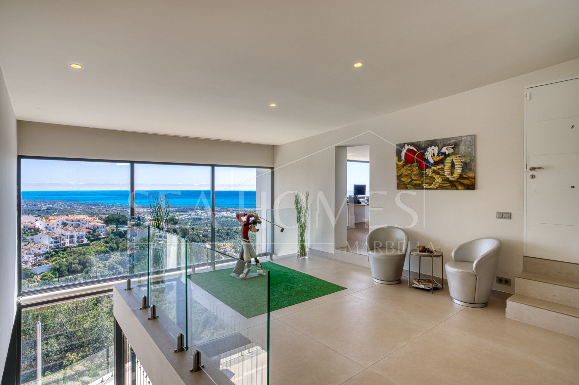 Outstanding, five bedroom Villa located in Altos de Los Monteros with panoramic sea views