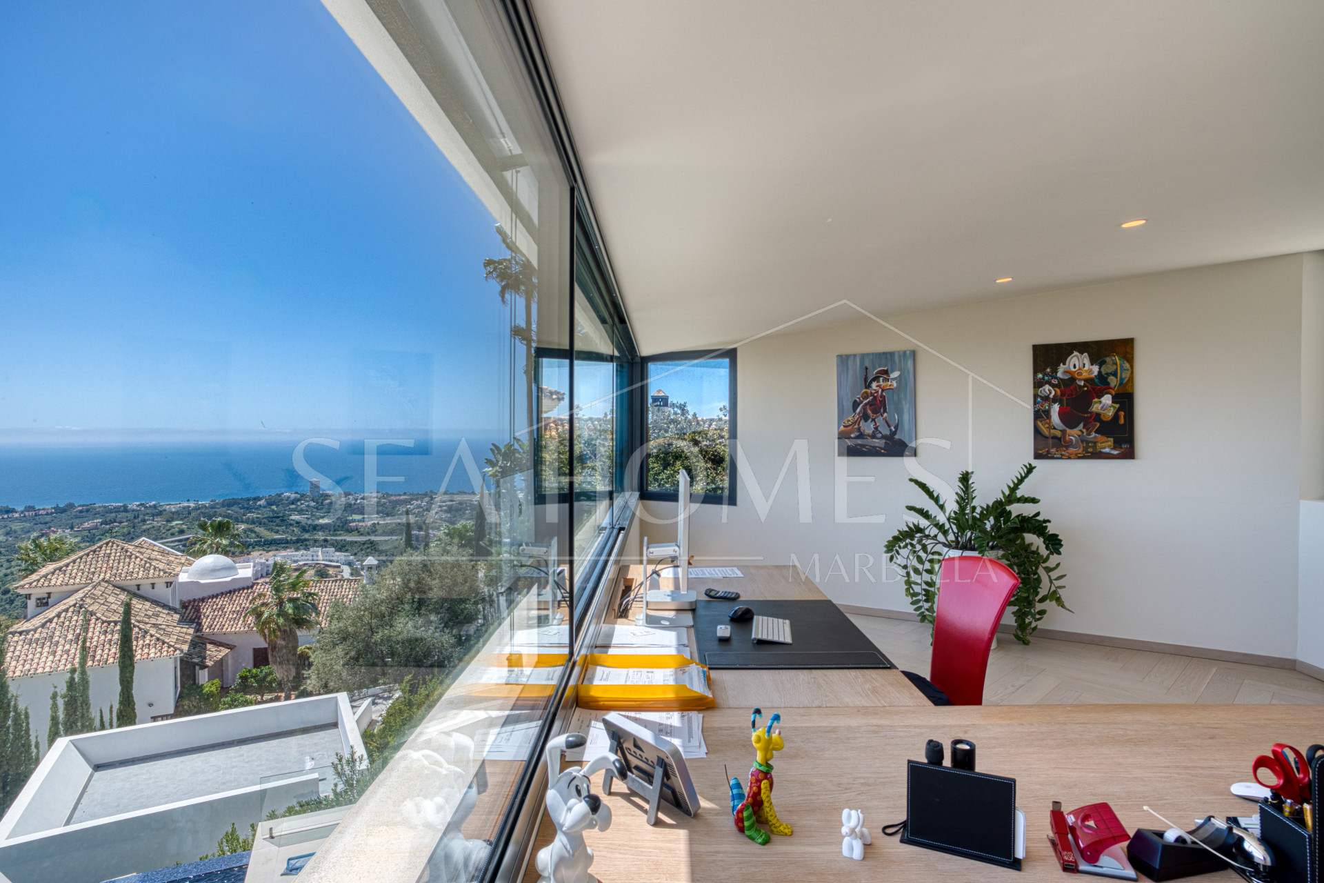 Outstanding, five bedroom Villa located in Altos de Los Monteros with panoramic sea views