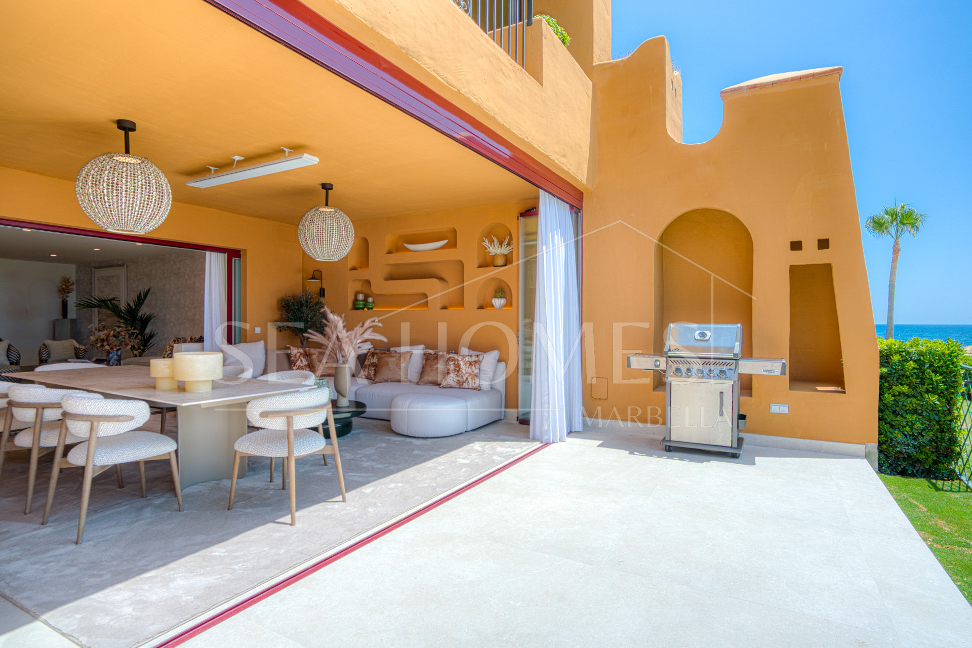 Stunning south facing, four bedroom ground floor apartment, set within the exclusive Los Granados del Mar urbanization on the New Golden Mile