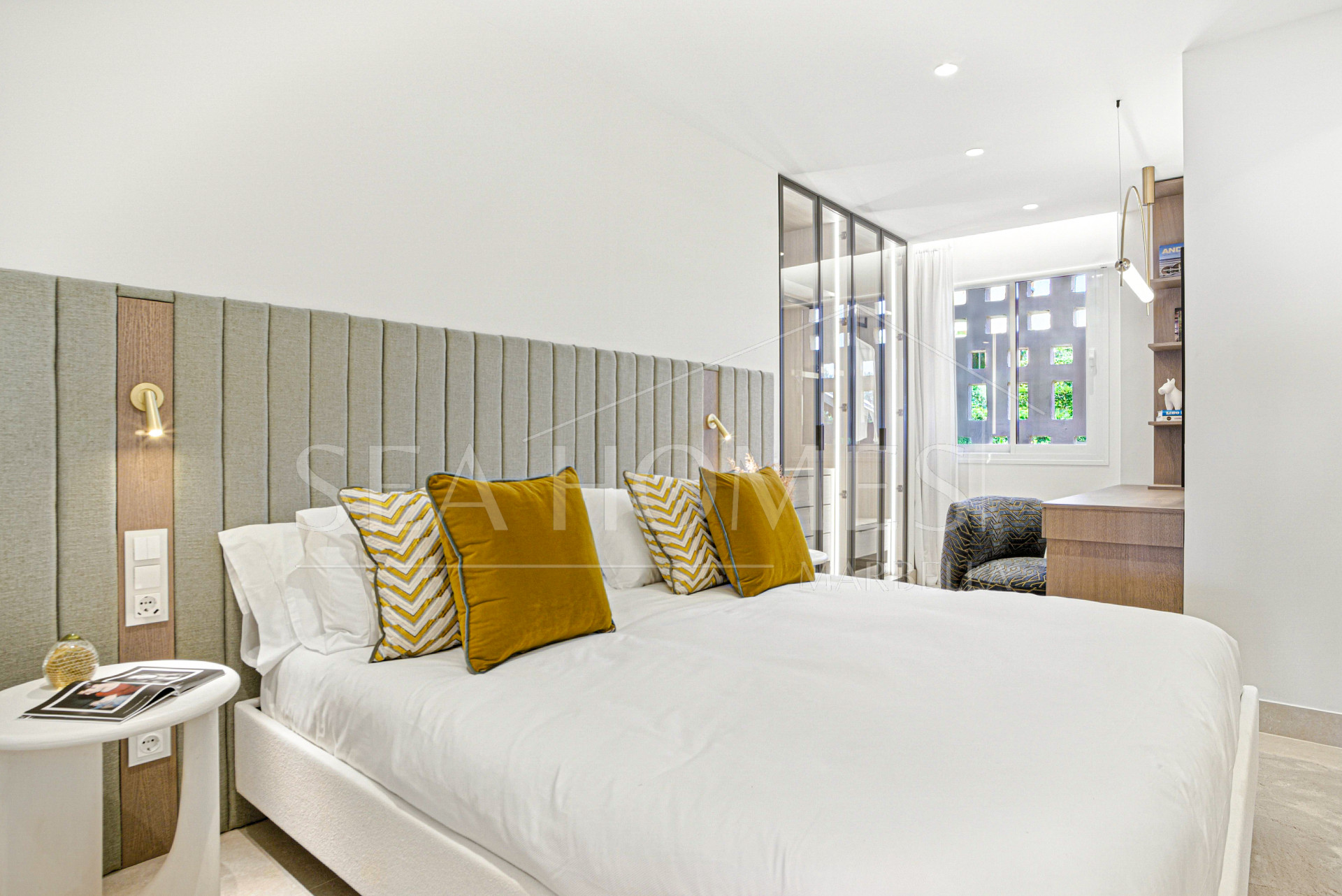 Stunning south facing, four bedroom ground floor apartment, set within the exclusive Los Granados del Mar urbanization on the New Golden Mile