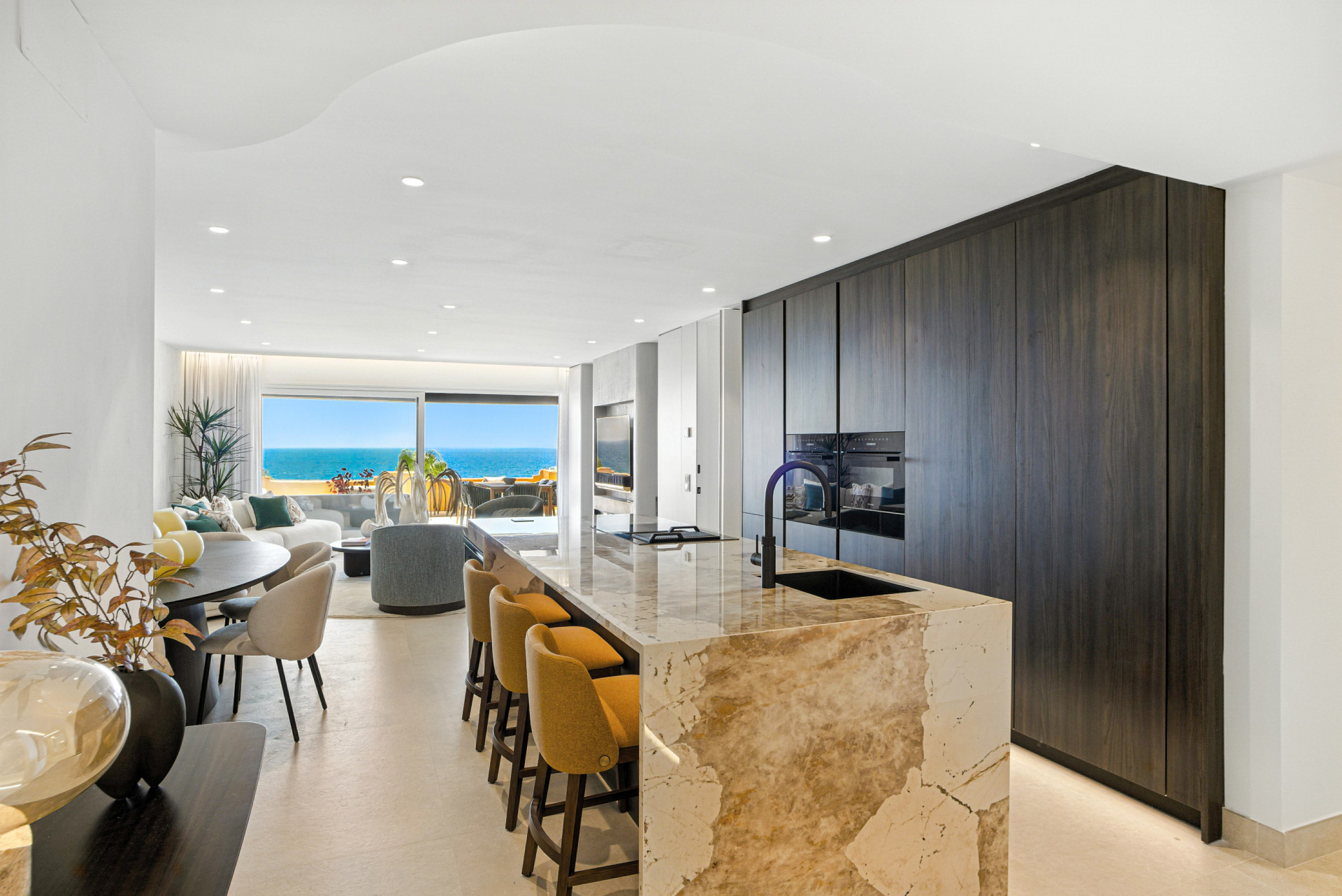 Schöne Strandfront, Südlage 4-Zimmer-Wohnung in Los Granados del Mar auf der New Golden Mile