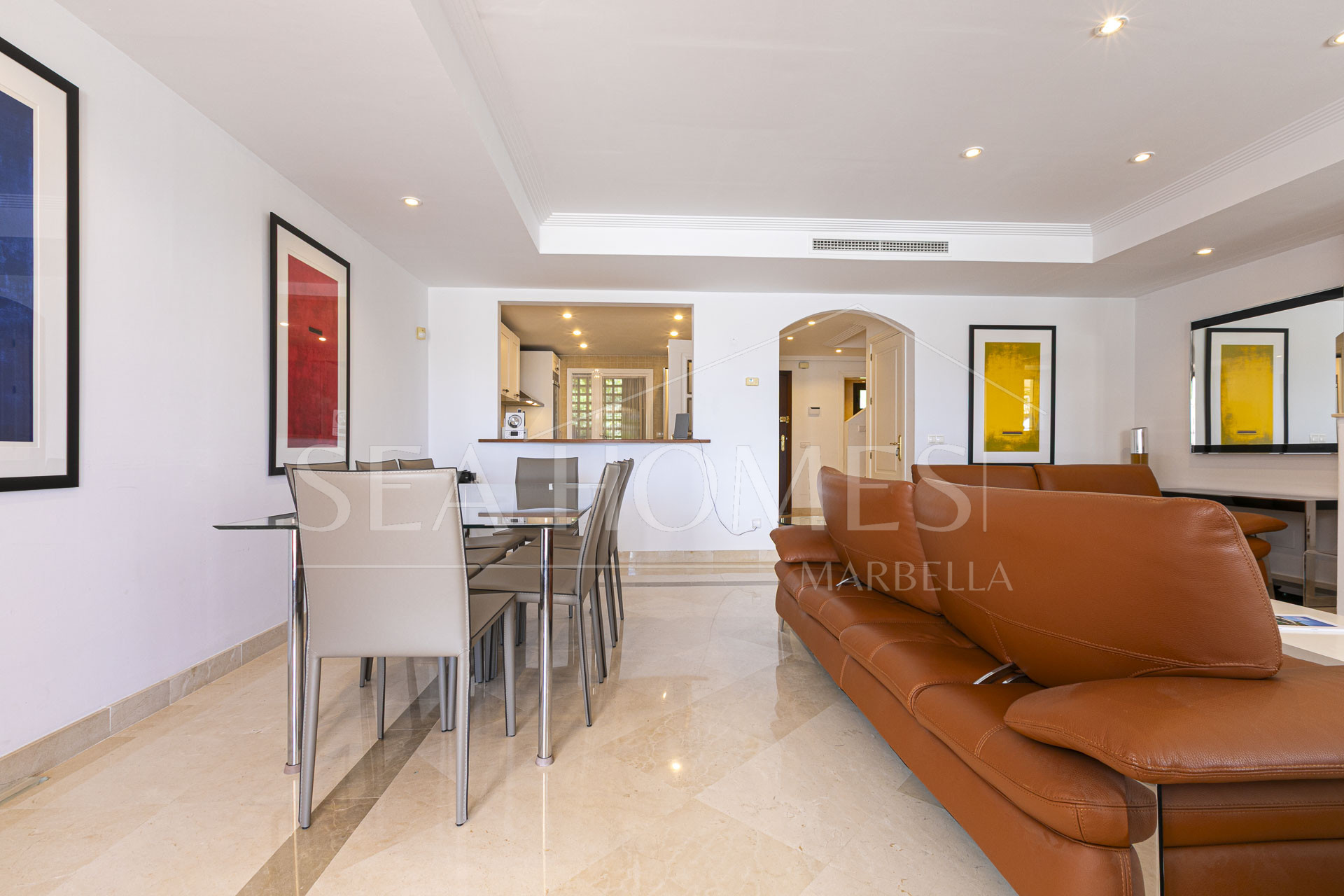 Beautiful south-facing, four bedroom townhouse in Los Almendros, part of the secure Los Arqueros Golf community in Benahavís