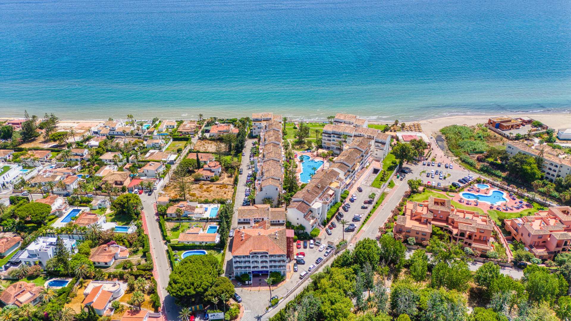 Ausgezeichnete Investitionsmöglichkeit - südwestlich mit drei Schlafzimmern, Duplex Penthouse in Playa Real, Marbesa