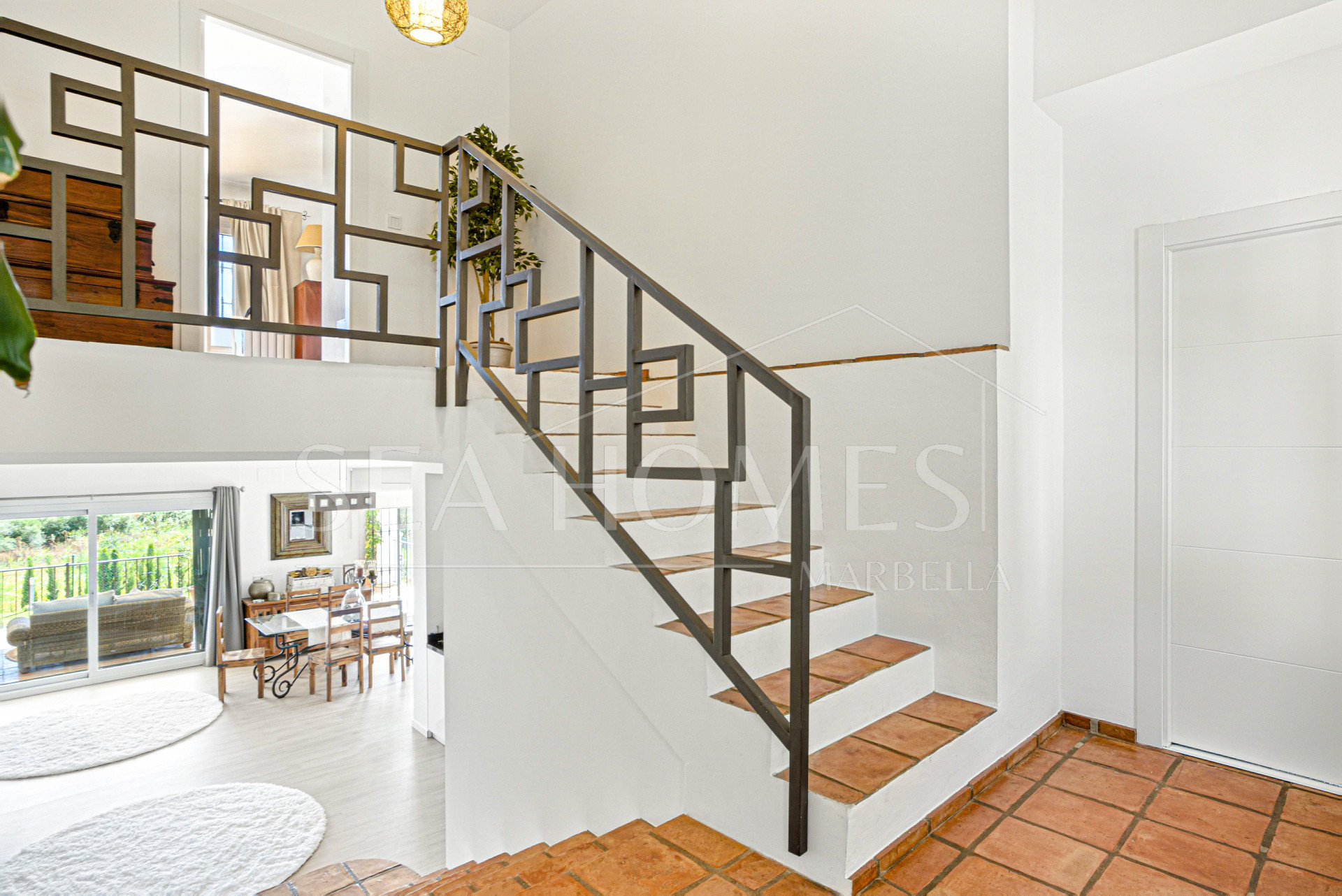 Beautiful five bedroom, Southwest-Facing Villa with Golf Views in Valle Romano (Estepona)
