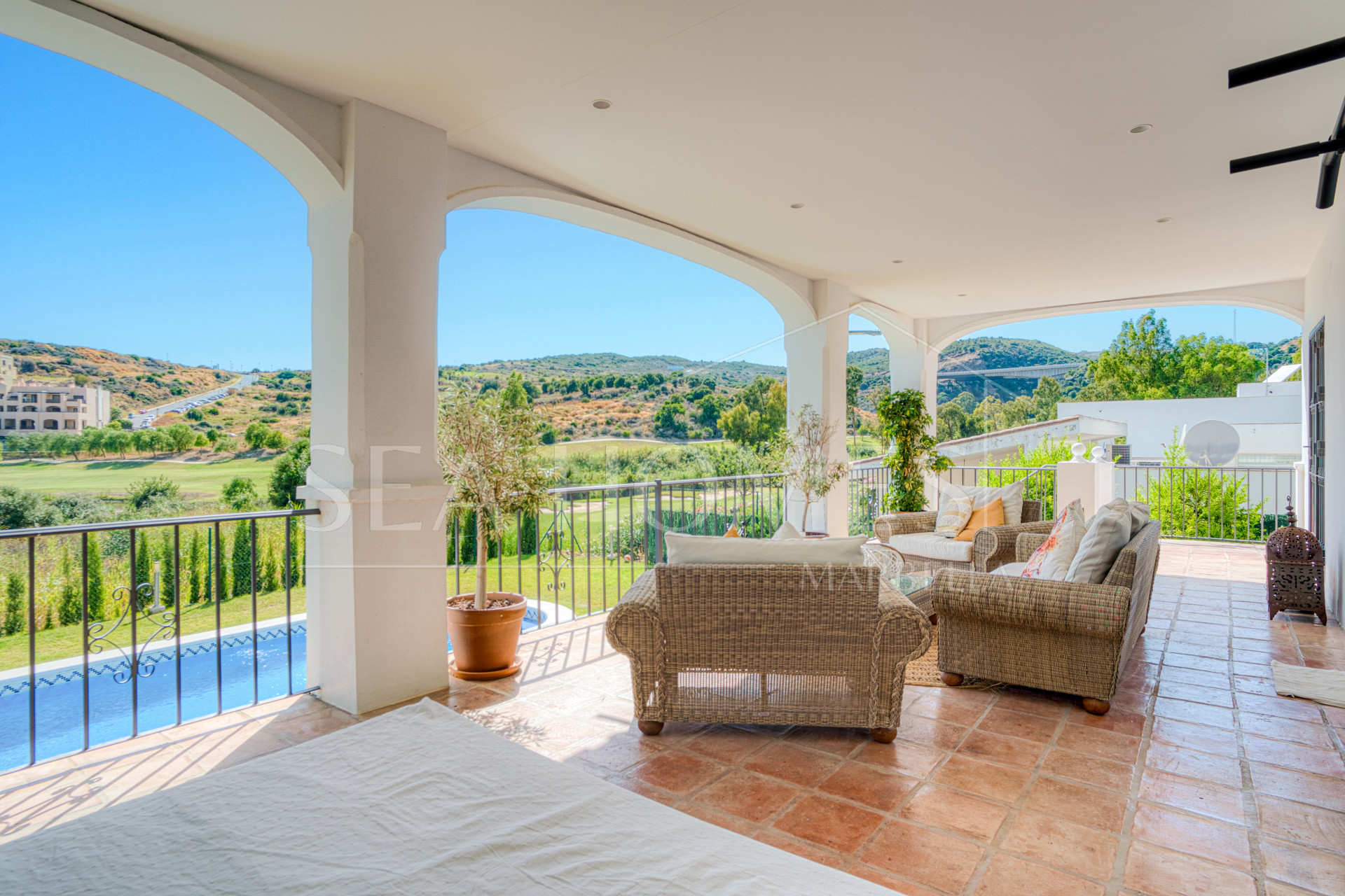 Beautiful five bedroom, Southwest-Facing Villa with Golf Views in Valle Romano (Estepona)