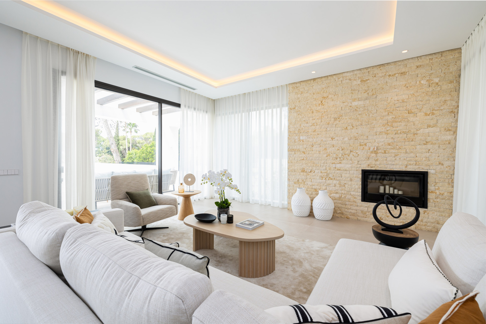 Brand new four bedroom villa in an exclusive gated community on the Golden Mile, Marbella