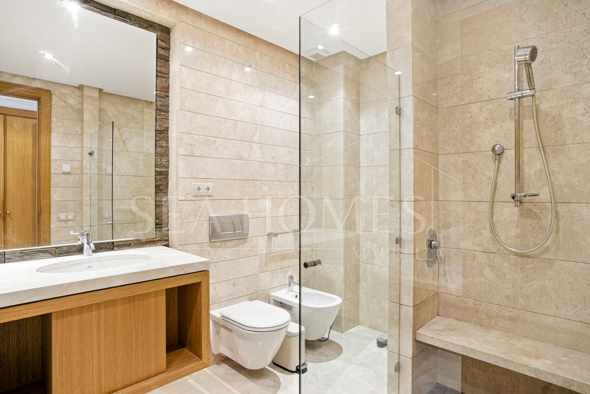 Luxury, south facing two bedroom, ground floor apartment located in prestigious community Imara, Balcones de Sierra Blanca