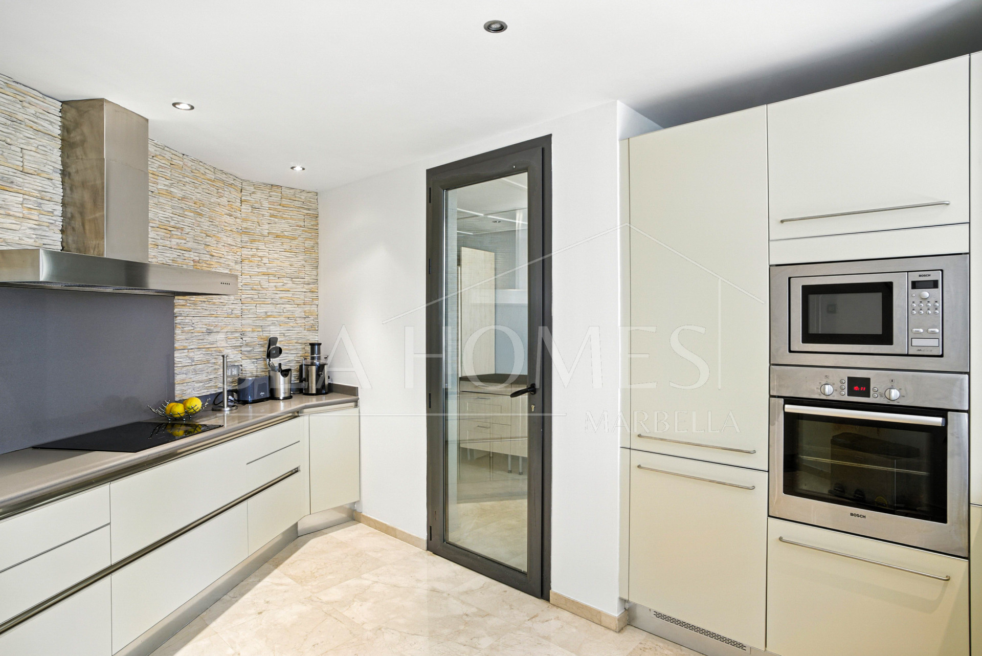 Luxury, south facing two bedroom, ground floor apartment located in prestigious community Imara, Balcones de Sierra Blanca