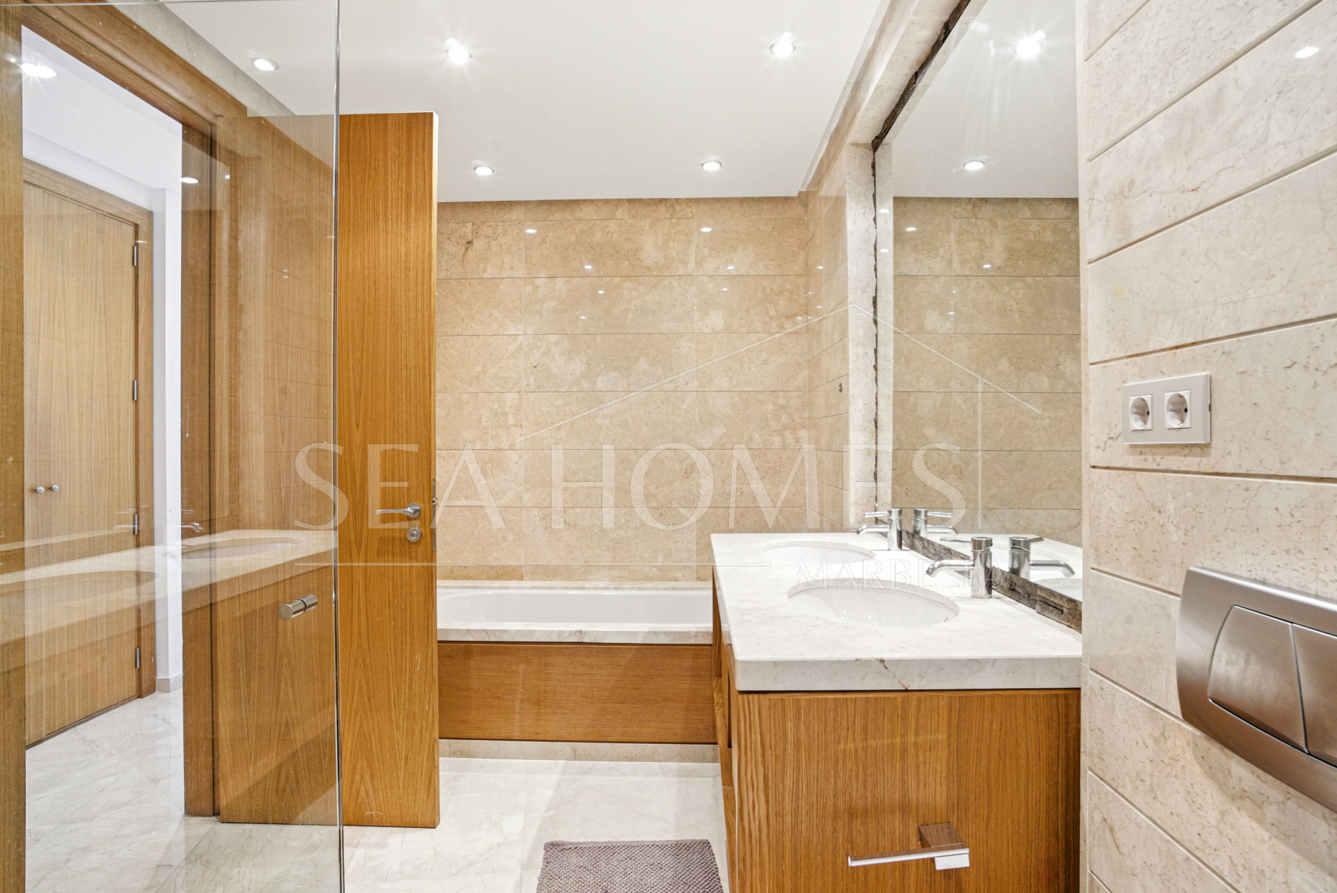 Luxury, south facing two bedroom, ground floor apartment located in prestigious community Imara, Balcones de Sierra Blanca