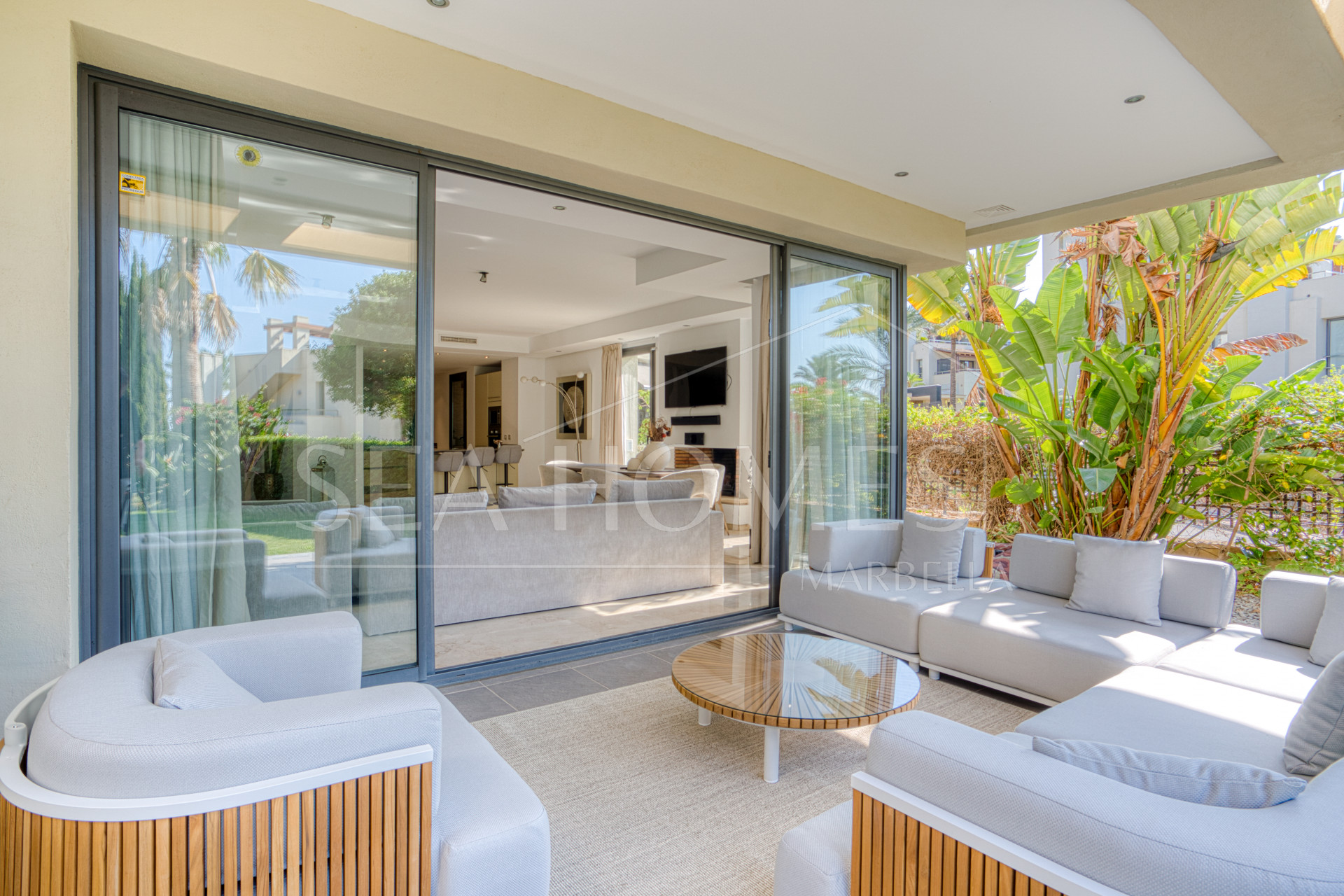 Luxury, south facing two bedroom, ground floor apartment located in prestigious community Imara, Balcones de Sierra Blanca