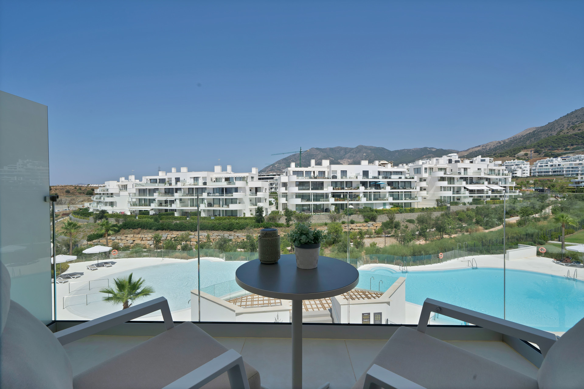 Elegant South-West Side Sea-View Two Bedroom Apartment in Higuerón West in Fuengirola