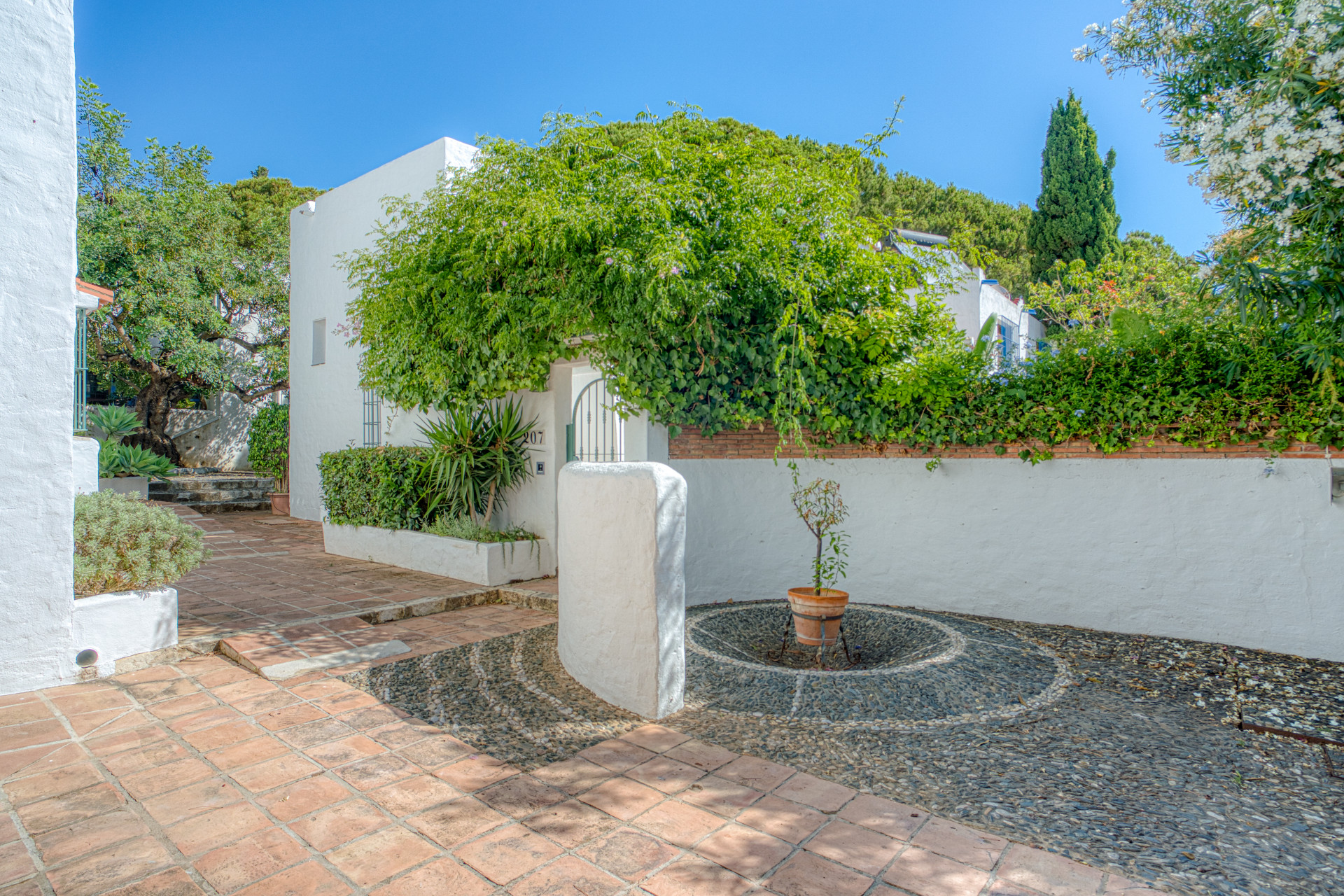 Charming south facing, three bedroom villa, set in the prestigious residential enclave of Balcones de Sierra Blanca, Marbella