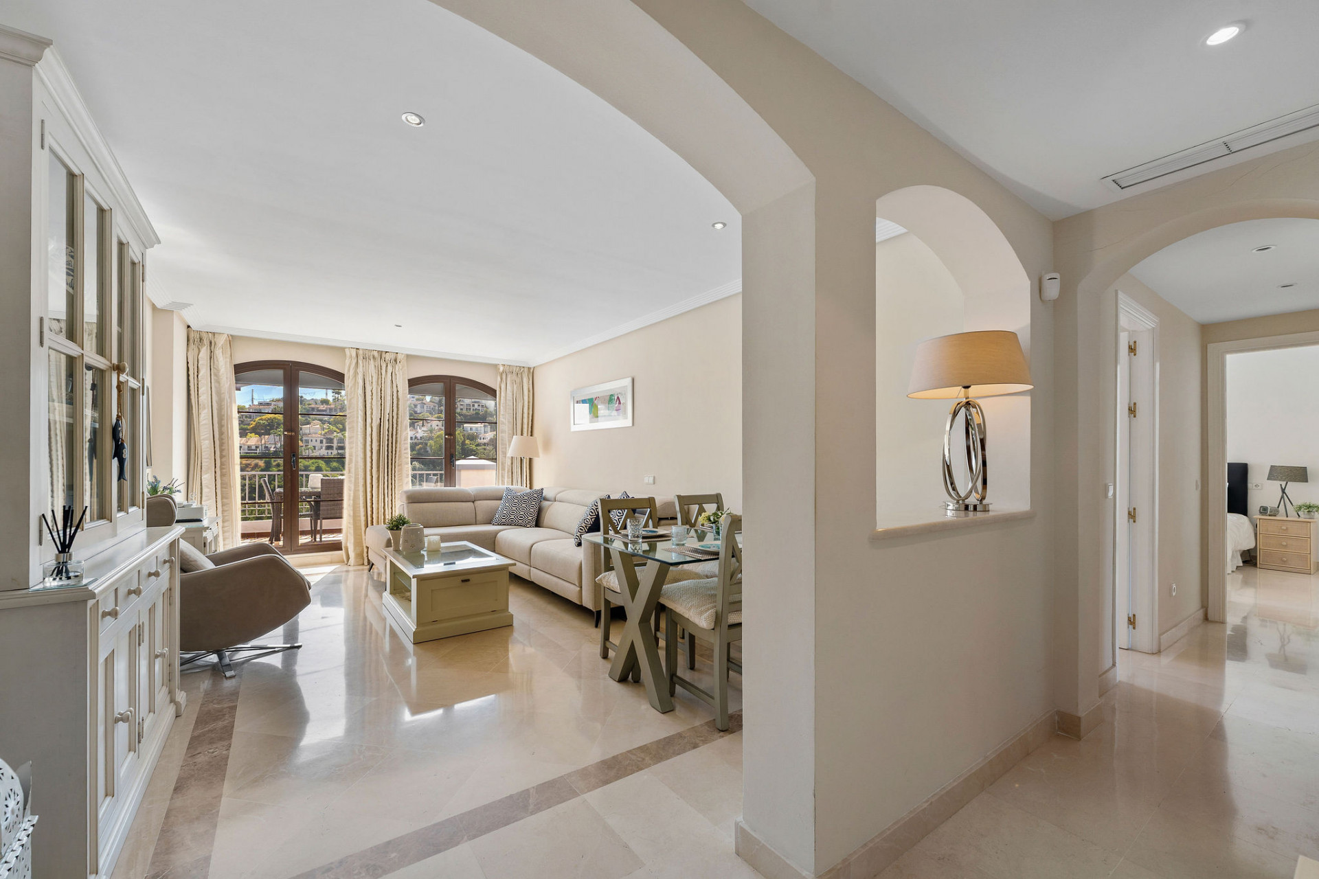 Beautiful three bedroom duplex penthouse in Los Arqueros, Benahavis