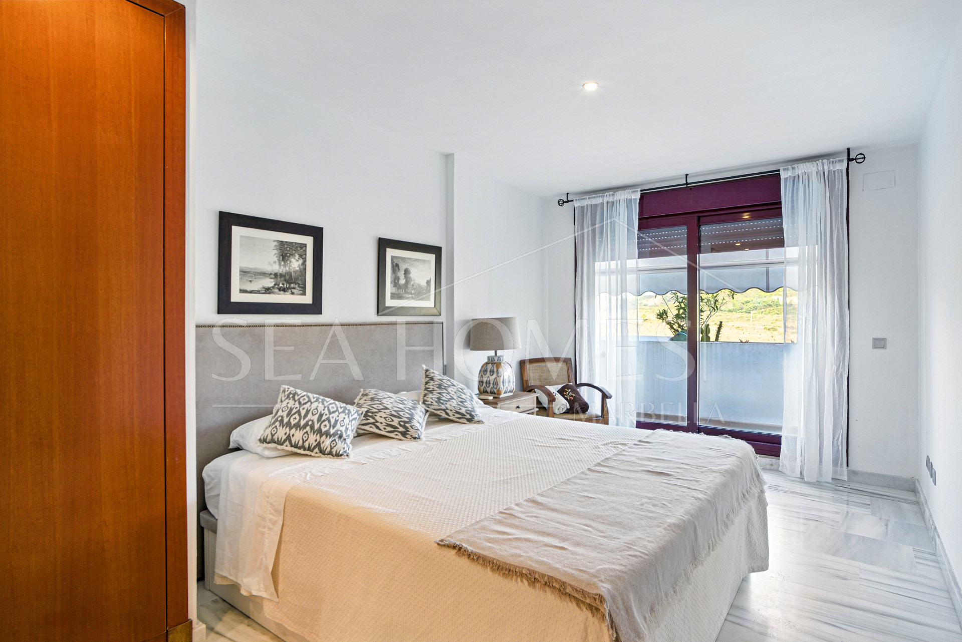 Charming east facing, three bedroom duplex penthouse located in the gated community Parque Botanico, Estepona