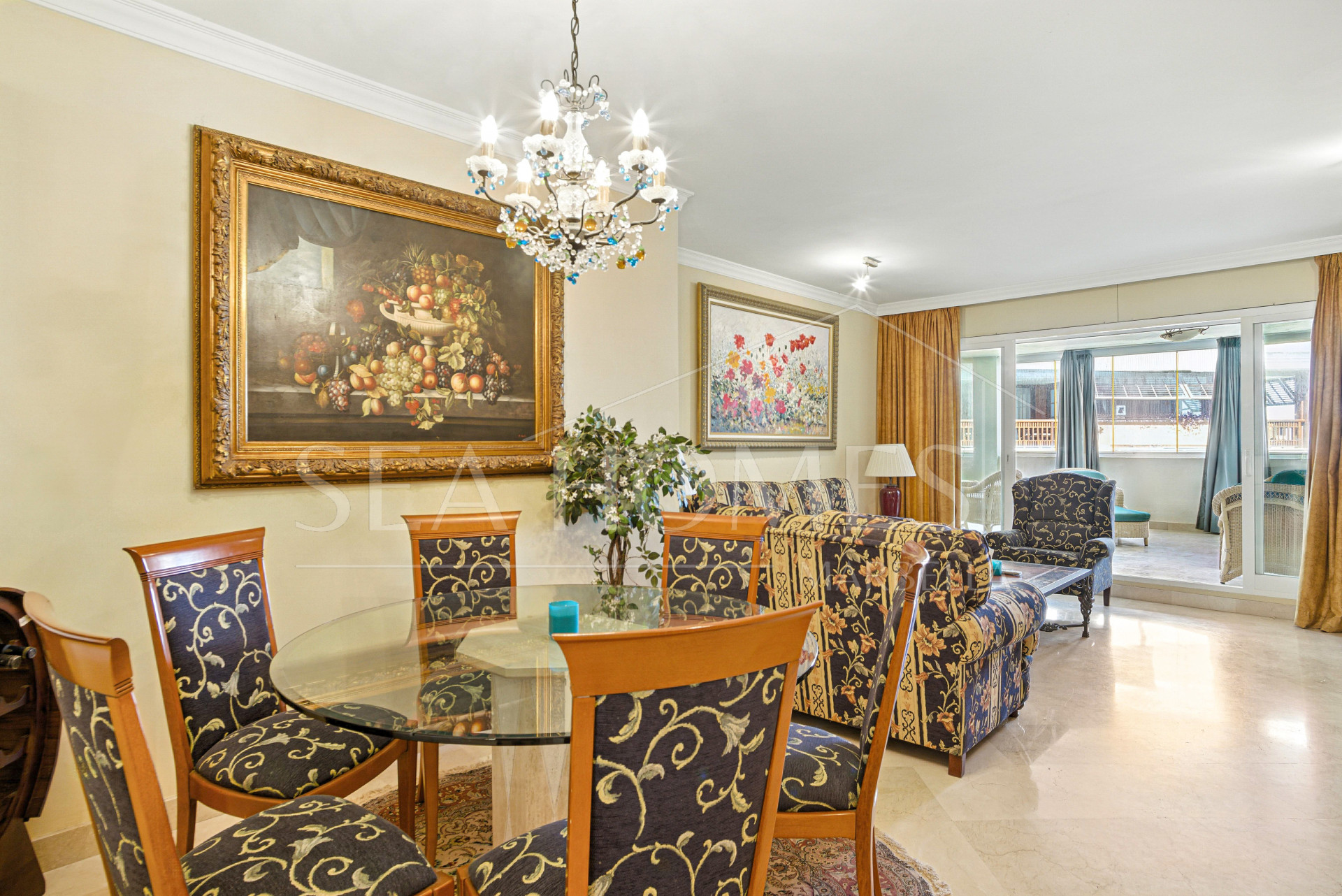 Exclusive Beachfront Two-Bedroom South-Facing Apartment with Sea Views in La Herradura, Marbella