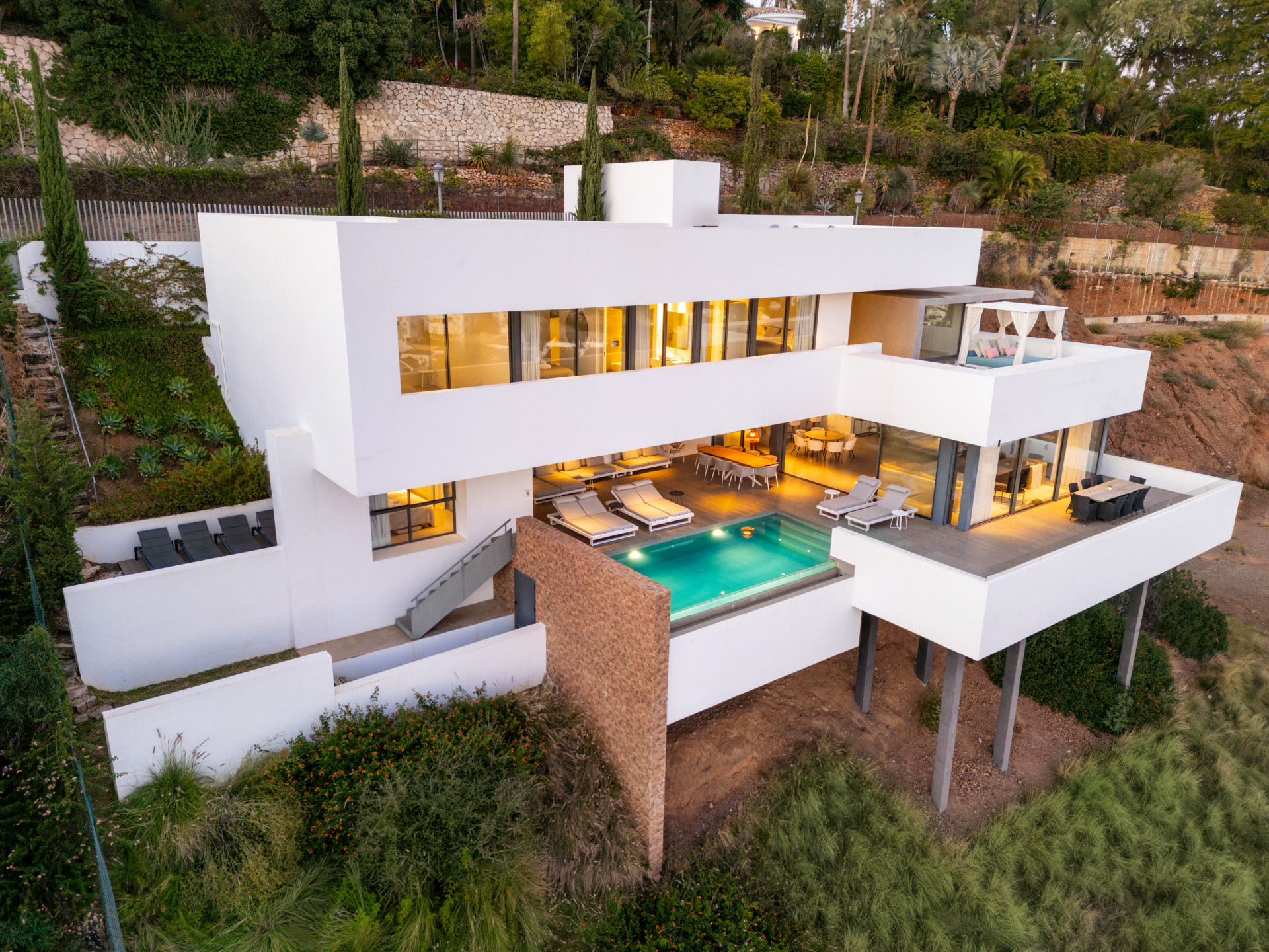 Contemporary Luxury Four Bedroom Villa with Sea Views in La Quinta, Benahavis