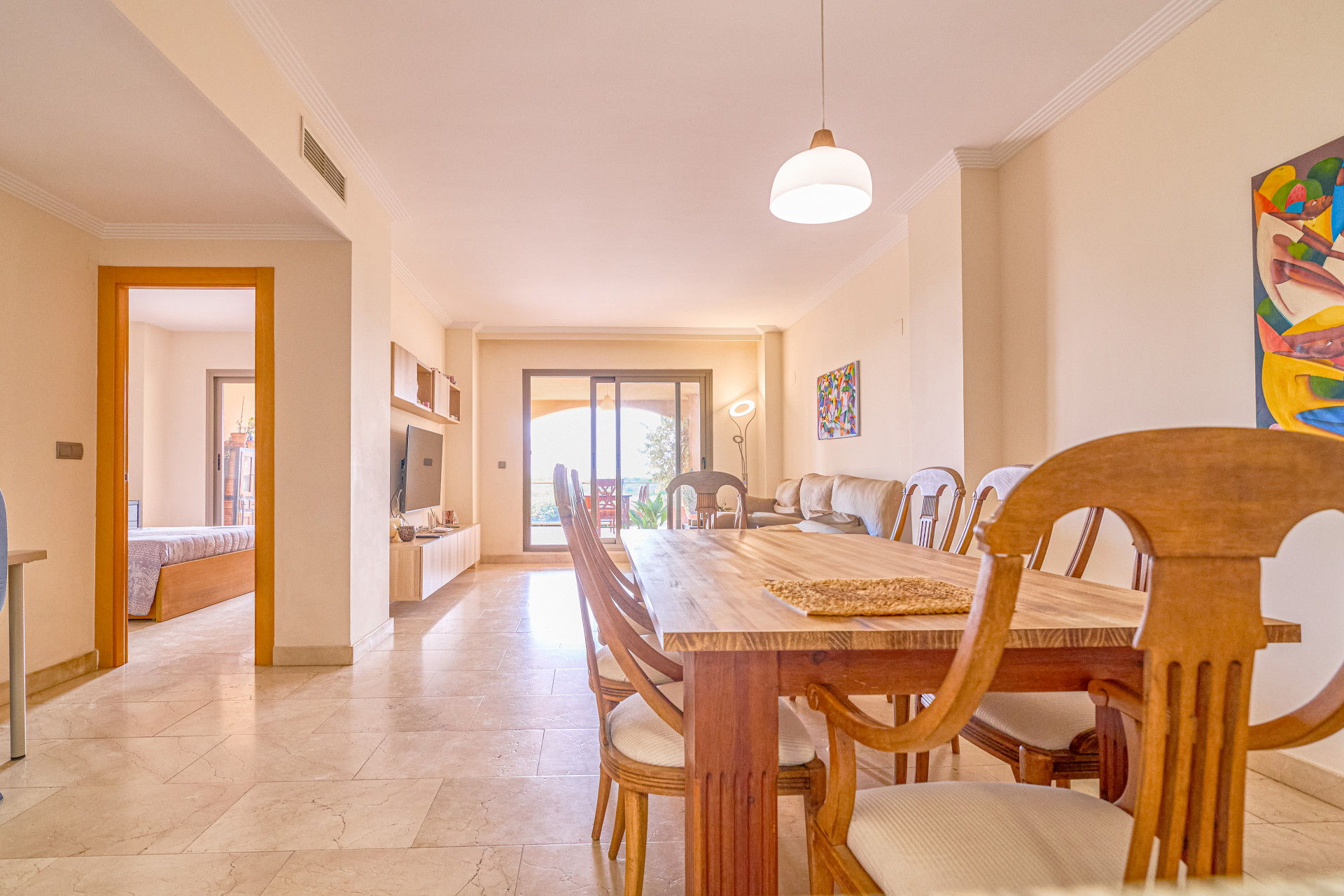 Spacious and bright three bedroom, south facing apartment in the gated community La Resina Golf, Estepona