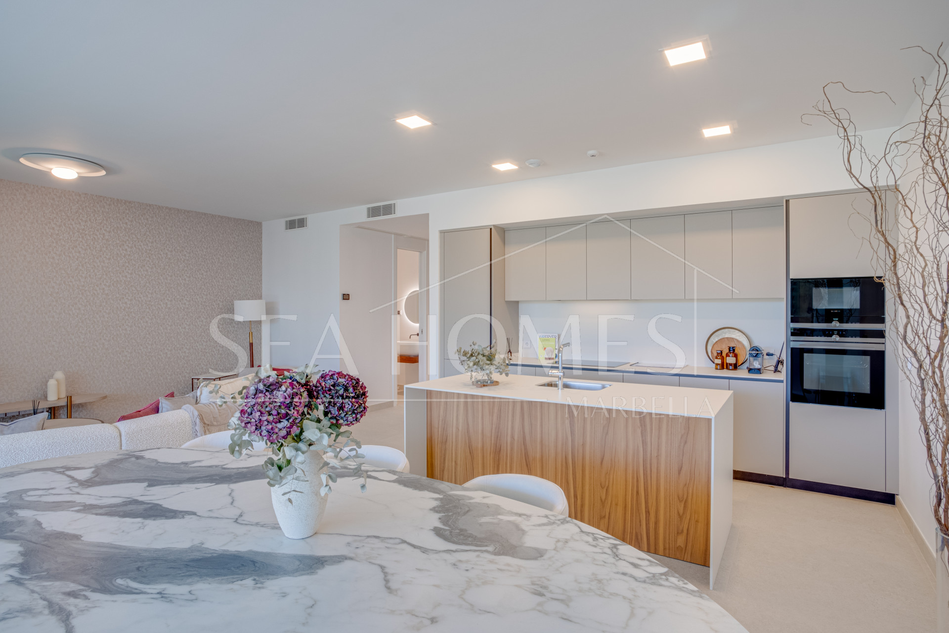 Exclusive new two bedroom apartment in Marbella Sunset, located in Cabopino with stunning sea views