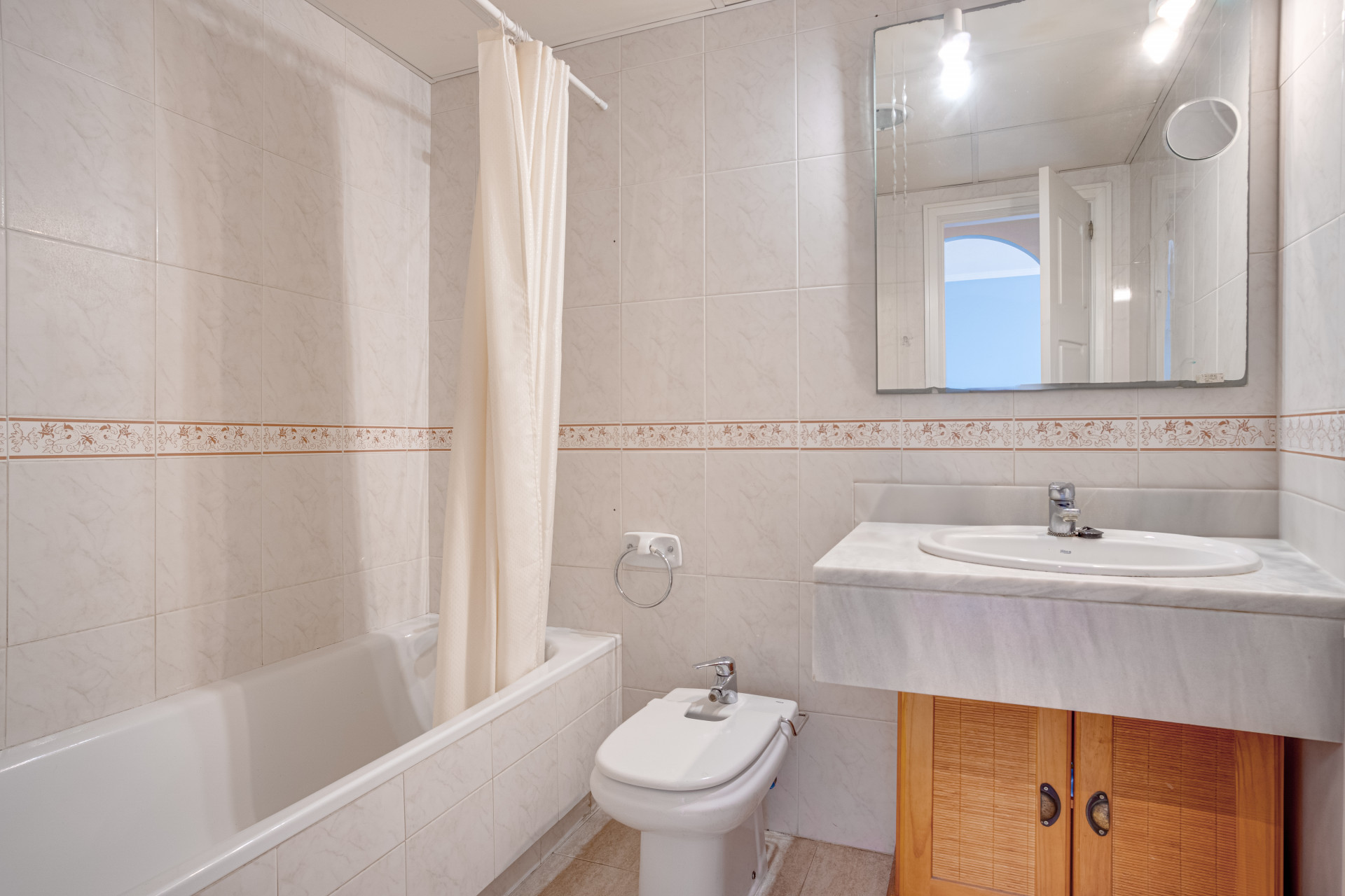 Sprzedaż. Apartament w Marbella