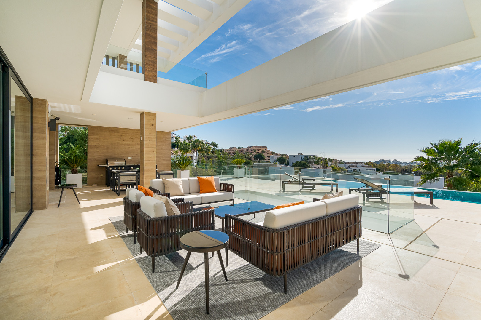 Spectacular brand new five bedroom Villa, located in La Alqueria, Benahavis