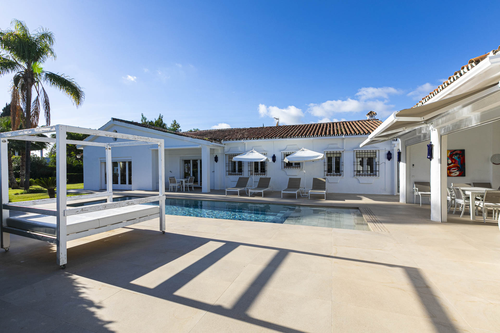 Sophisticated four bedroom villa located in Benahavís